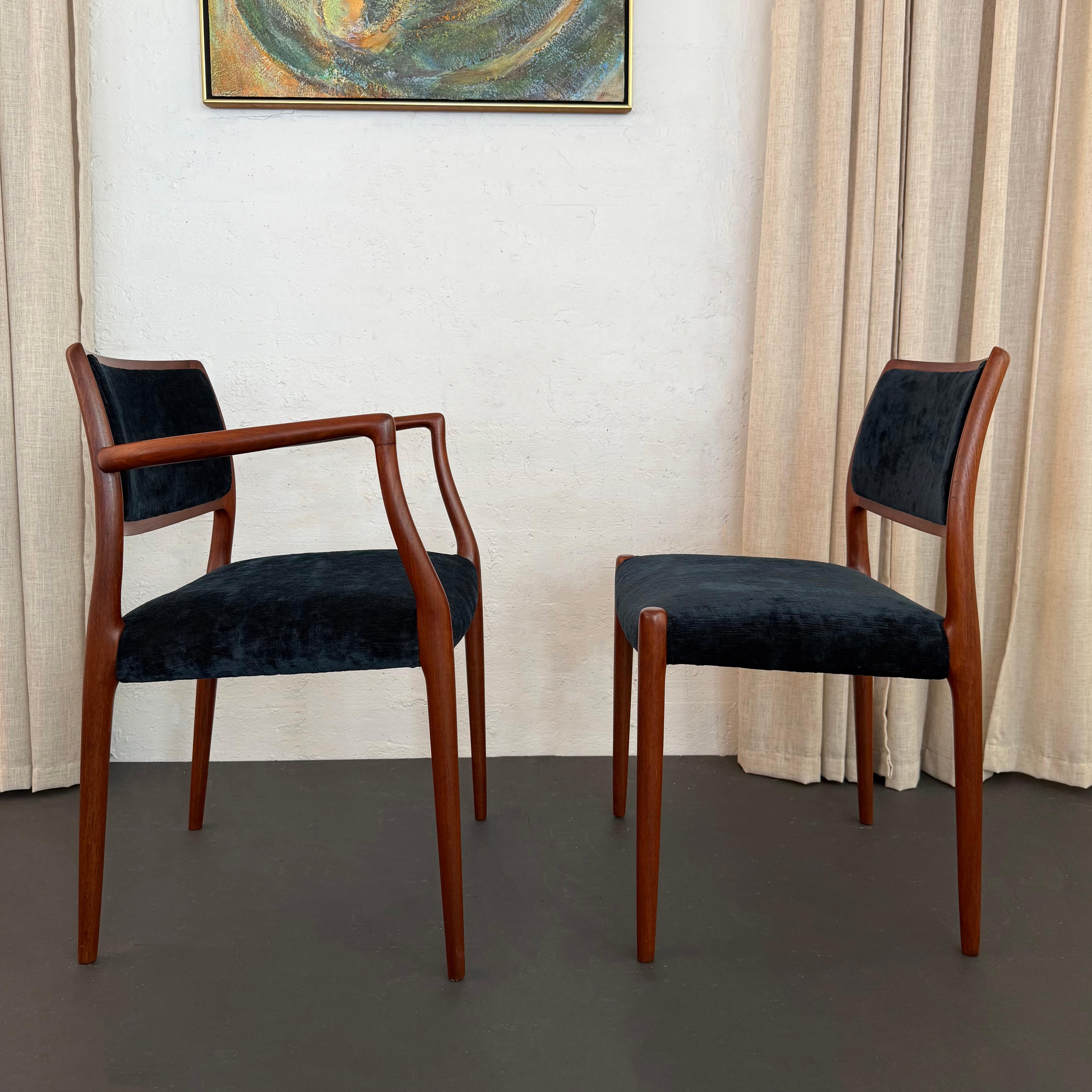 Set di sei sedie da pranzo in teak The Modern Scandinavian Modern di Niels Otto Møller in vendita 1