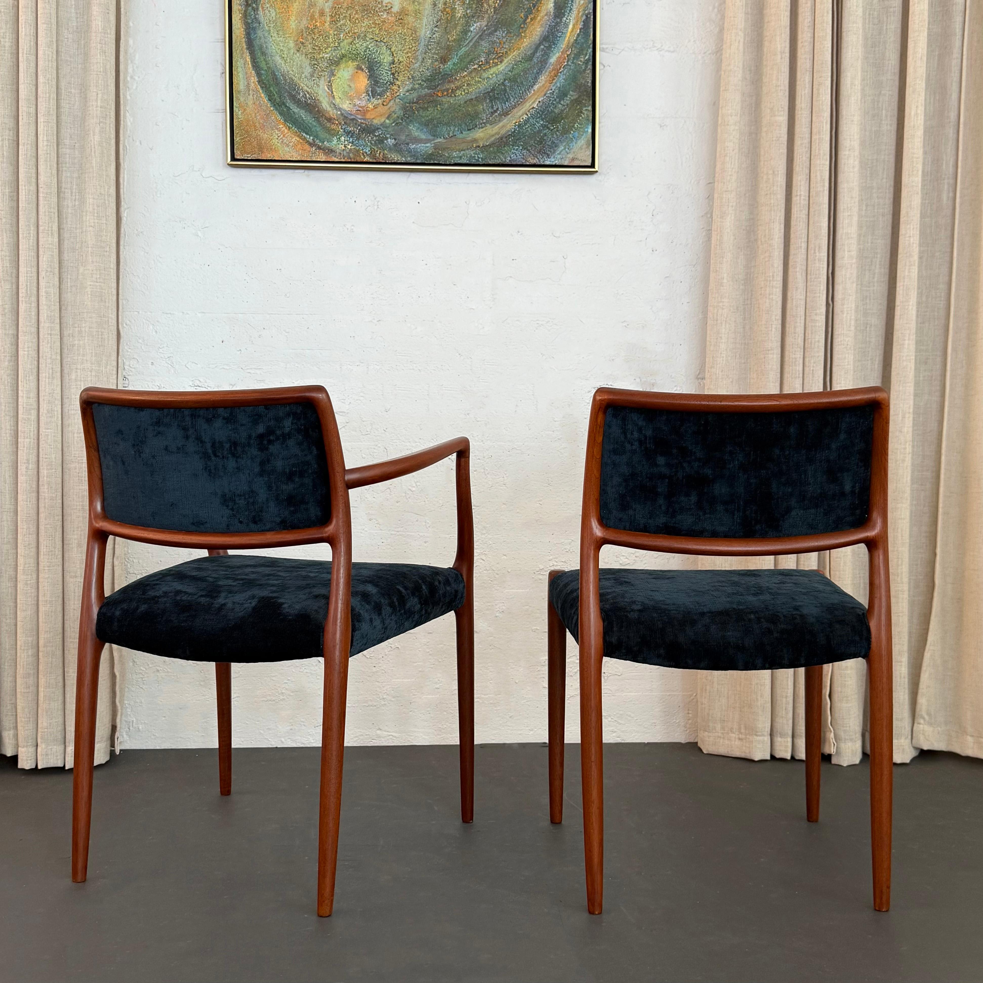 Set di sei sedie da pranzo in teak The Modern Scandinavian Modern di Niels Otto Møller in vendita 2