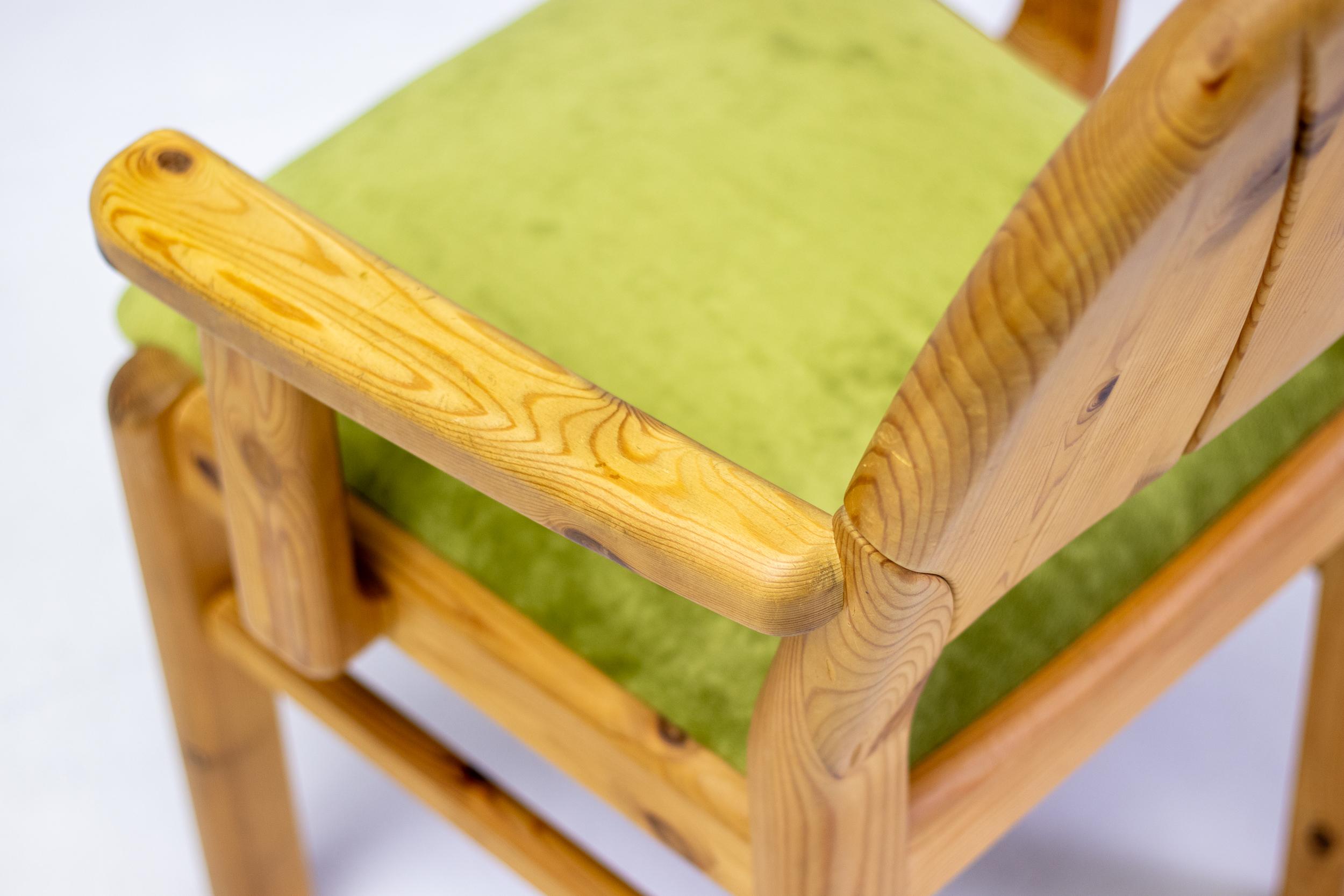 Set of Six Scandinavian Moss and Pine Dining Chairs For Sale 5