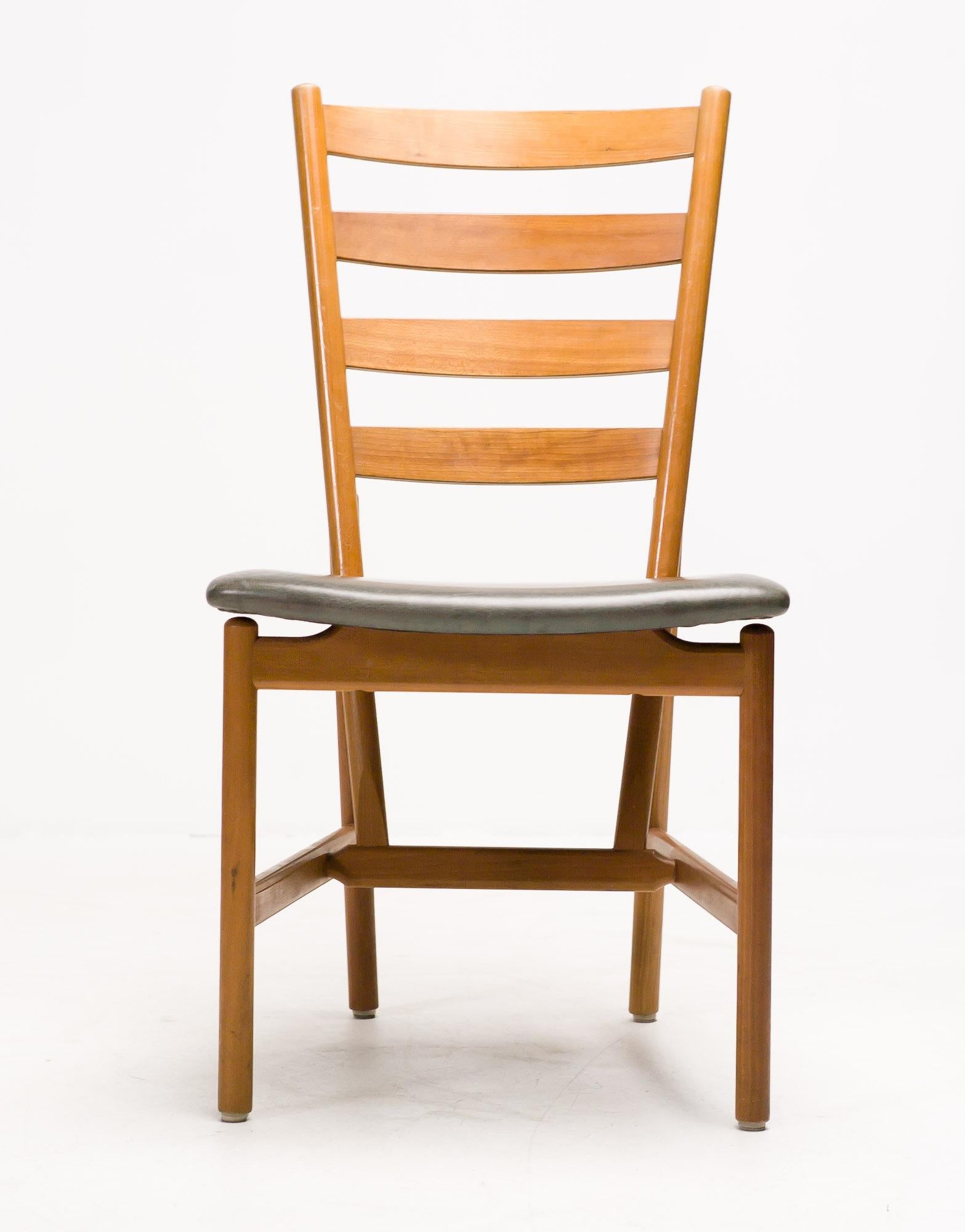 Late 20th Century Set of Six Scandinavian Shaker Chairs