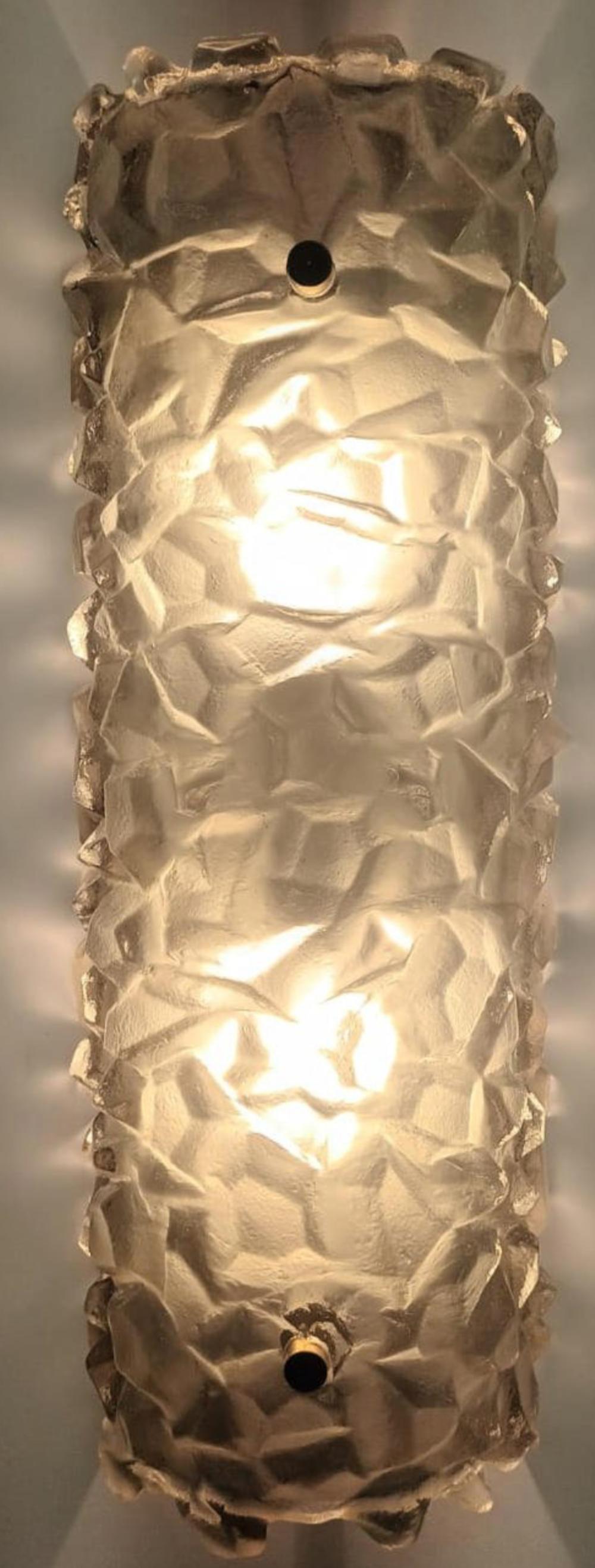 Juego de seis apliques con cristal de Murano marrón ahumado de textura gruesa. Italia, años 70. en Excelente estado para la venta en Los Angeles, CA