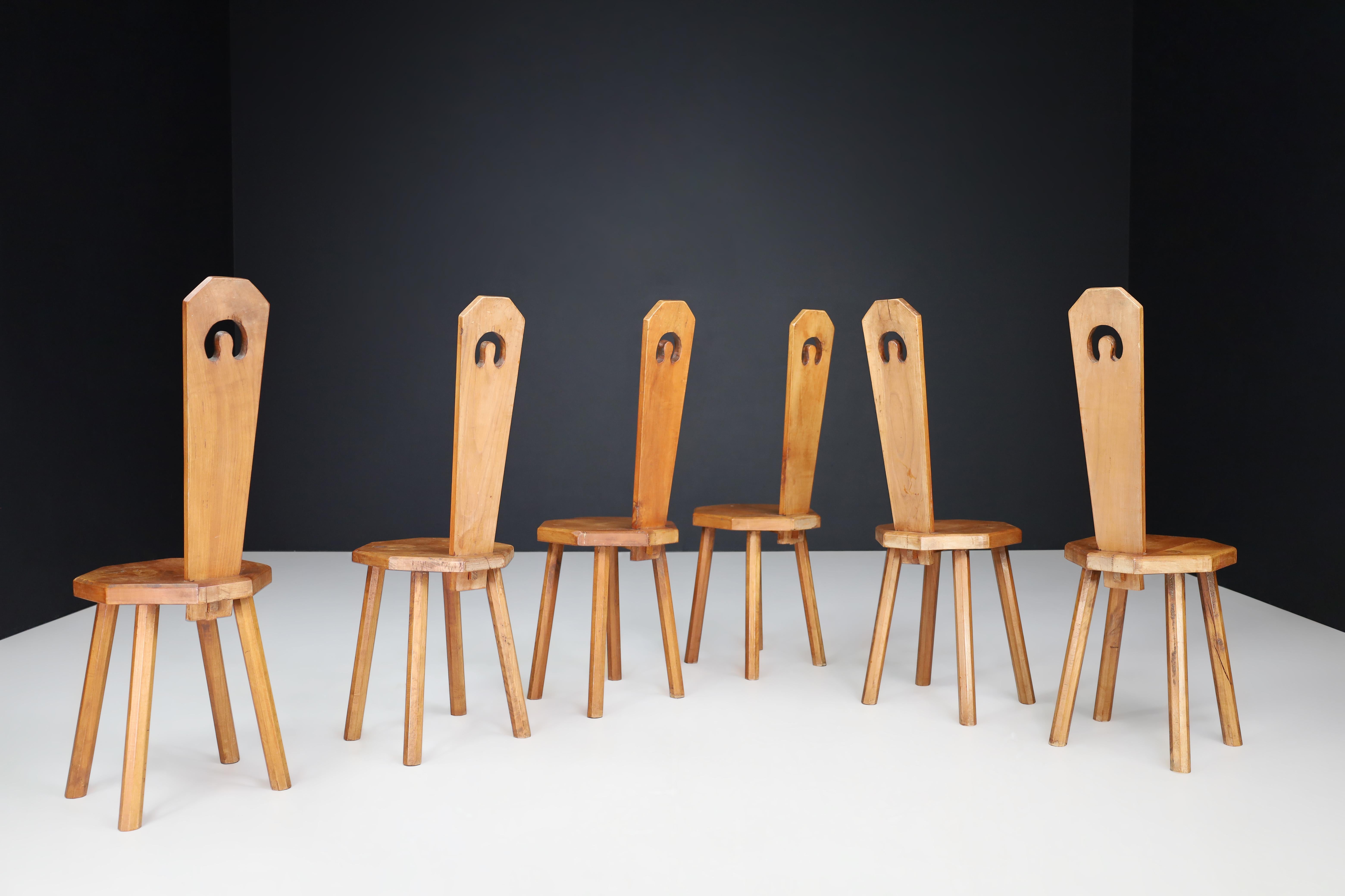 Set of Six Sculptural French Beechwood Chairs, 1950s In Good Condition For Sale In Almelo, NL