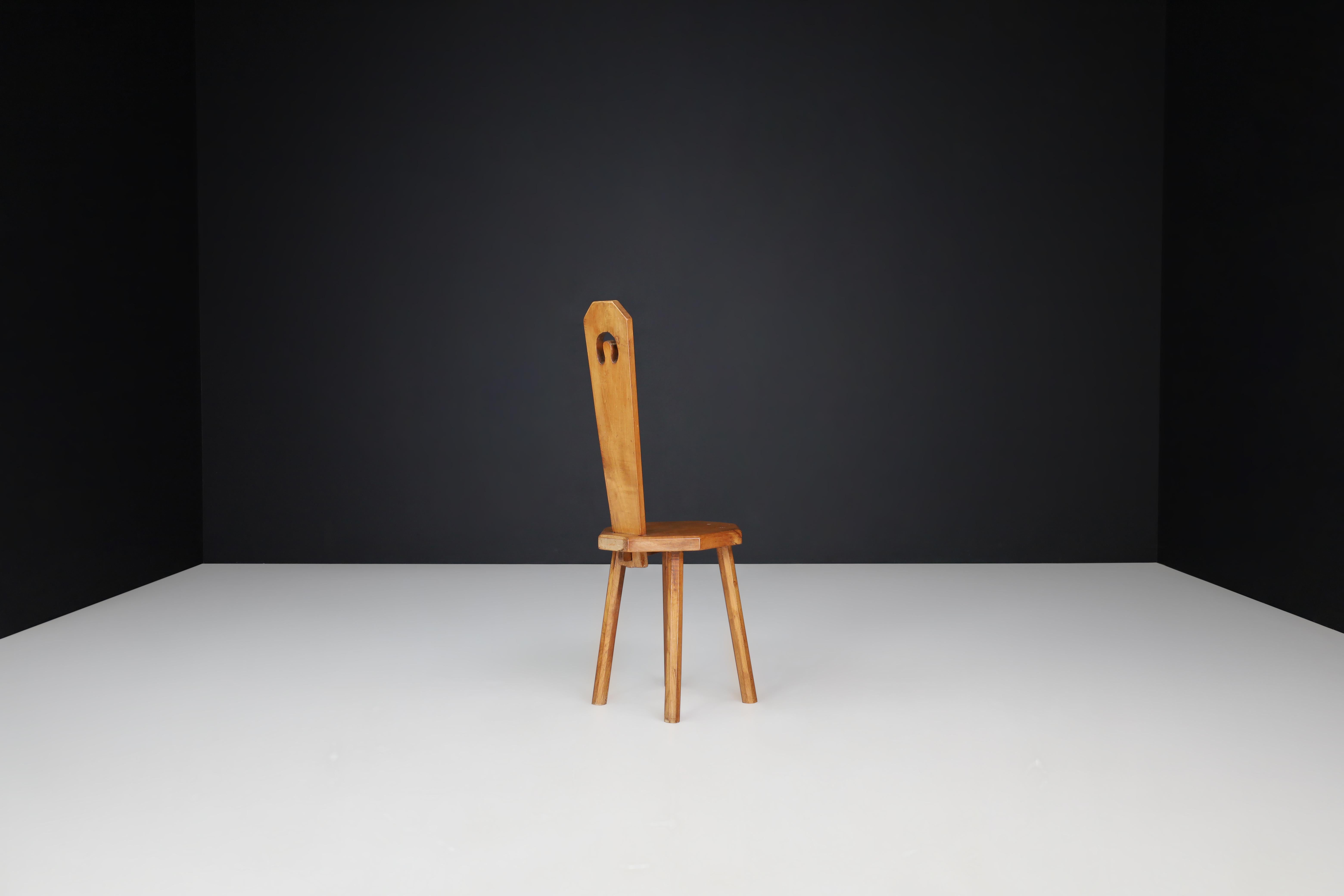 Set of Six Sculptural French Beechwood Chairs, 1950s For Sale 3