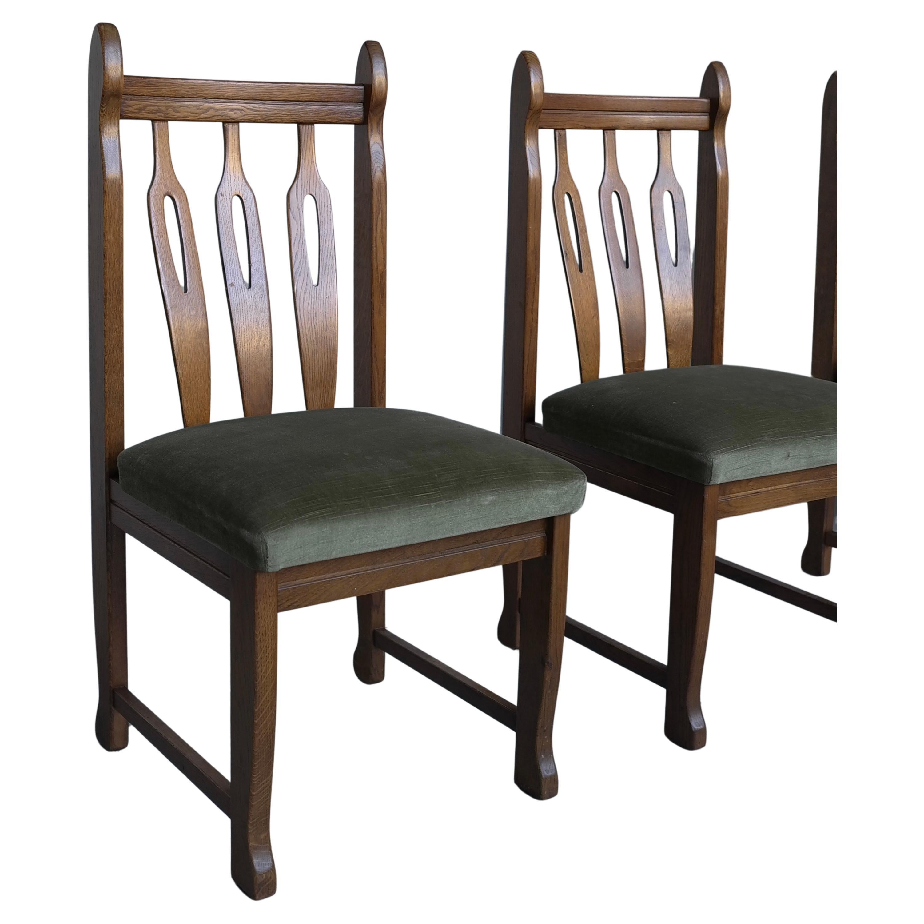 Mid-Century Modern Set of Six Sculptural solid Oak Dining Chairs in style of Henning Kjærnulf  For Sale