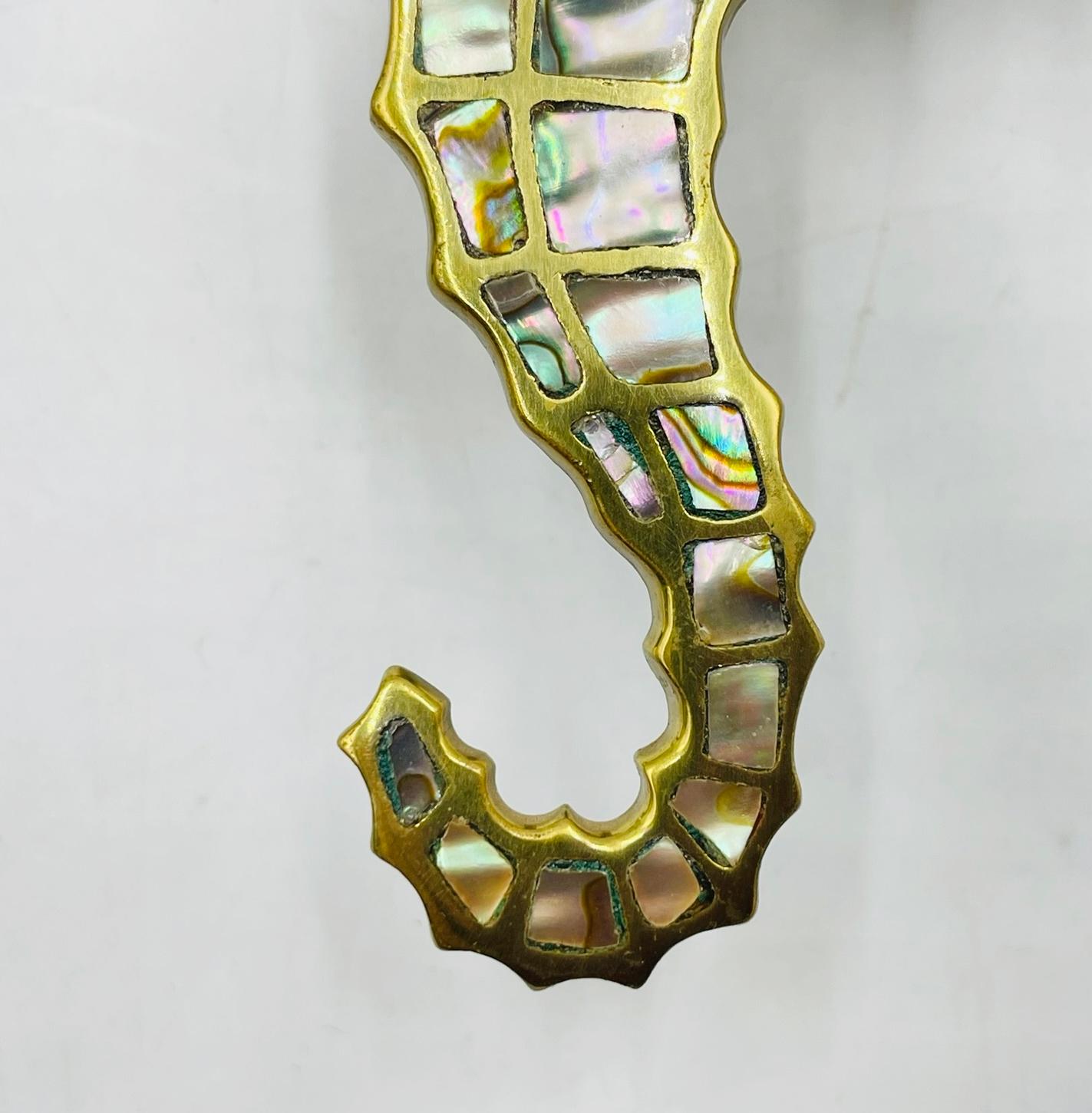Set of Six Seahorse Shaped Drawer Handles in Brass & Abalone by Peñoles, Mexico For Sale 3