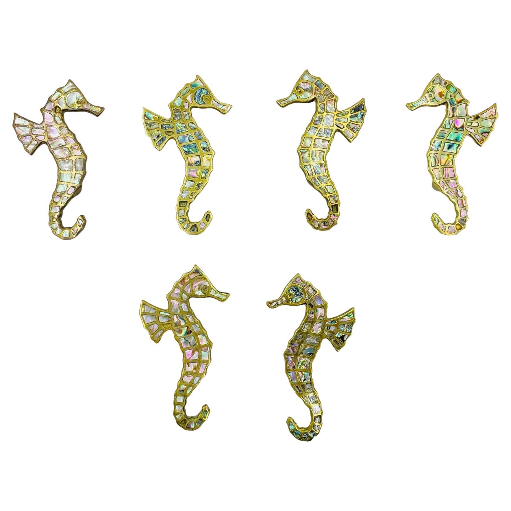 Ensemble de six poignées de tiroir en forme d'hippocampe en laiton et ormeau par Peñoles, Mexique