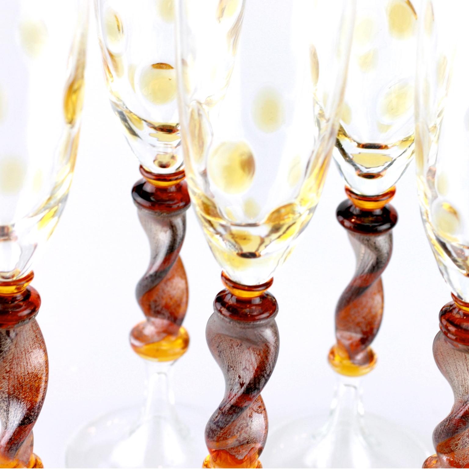 XXIe siècle et contemporain Ensemble de six gobelets Seguso en verre de Murano avec vapeur ambrée et murrine en vente