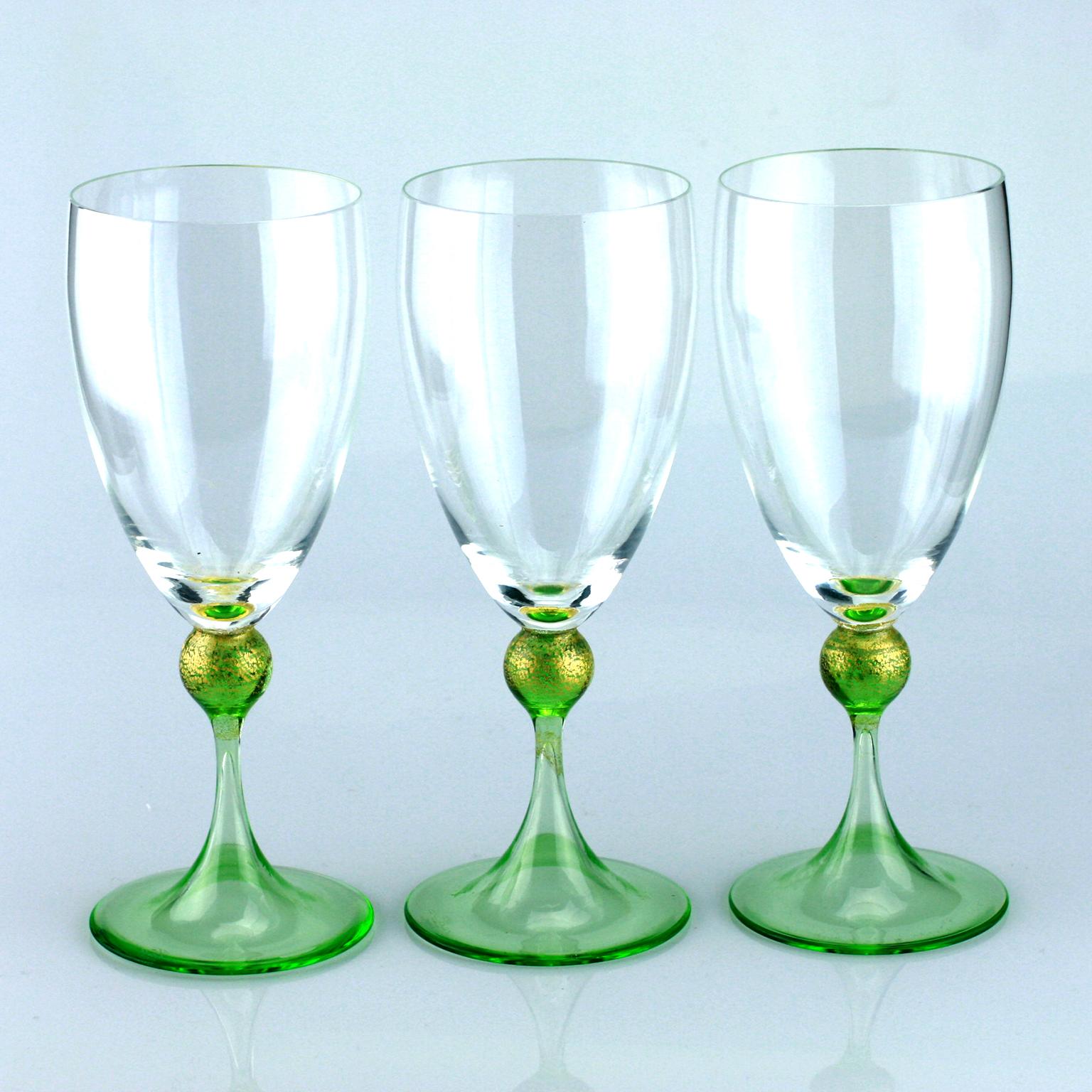 Set of Six Seguso Murano Glass Goblets with Green Steam In Excellent Condition In Murano-Venice, IT