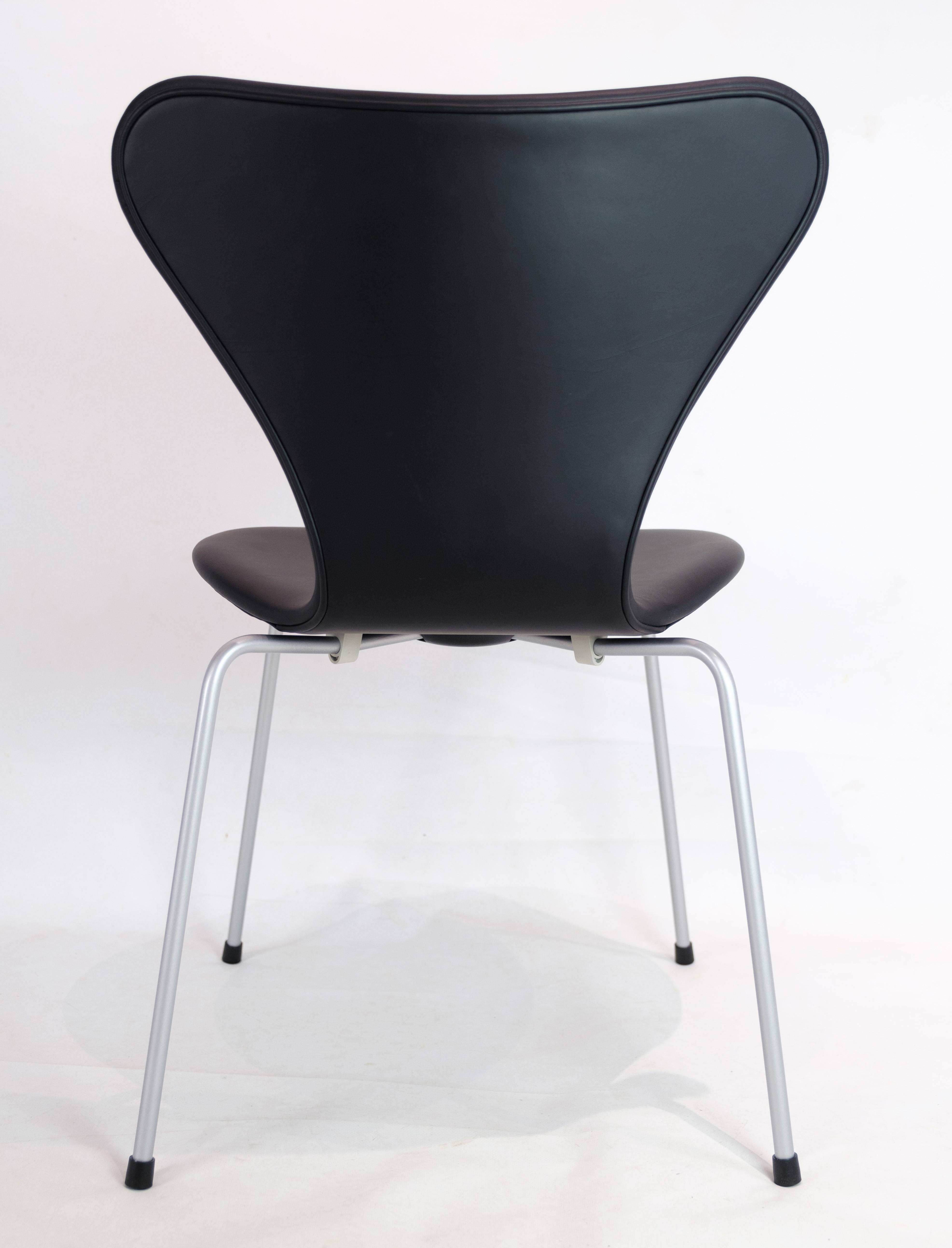 XXIe siècle et contemporain Ensemble de six sept chaises, modèle 3107, Arne Jacobsen, Fritz Hansen, 1967 en vente
