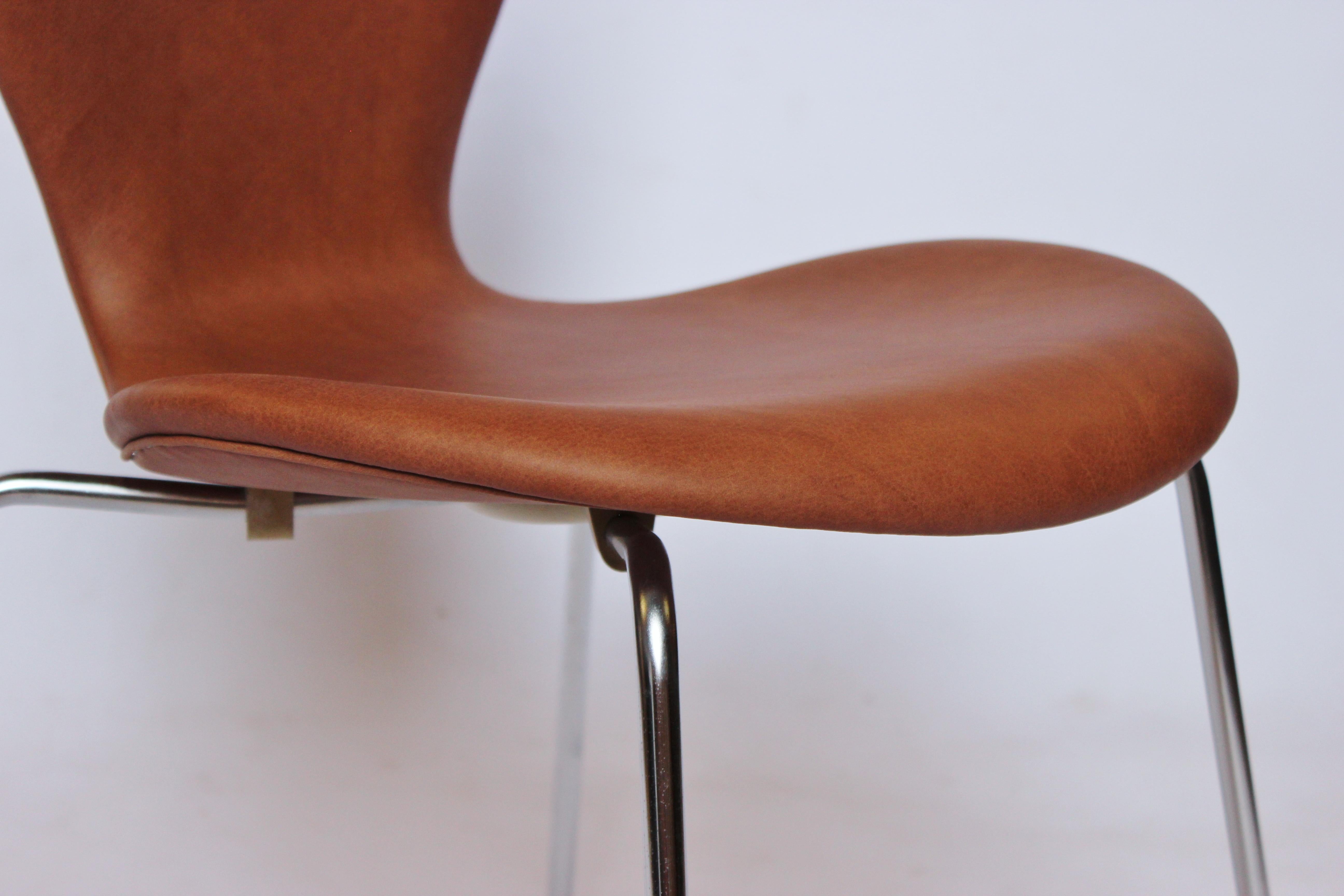 Mid-20th Century Set of 8 Series 7 Chairs, Model 3107, by Arne Jacobsen and Fritz Hansen, 1967