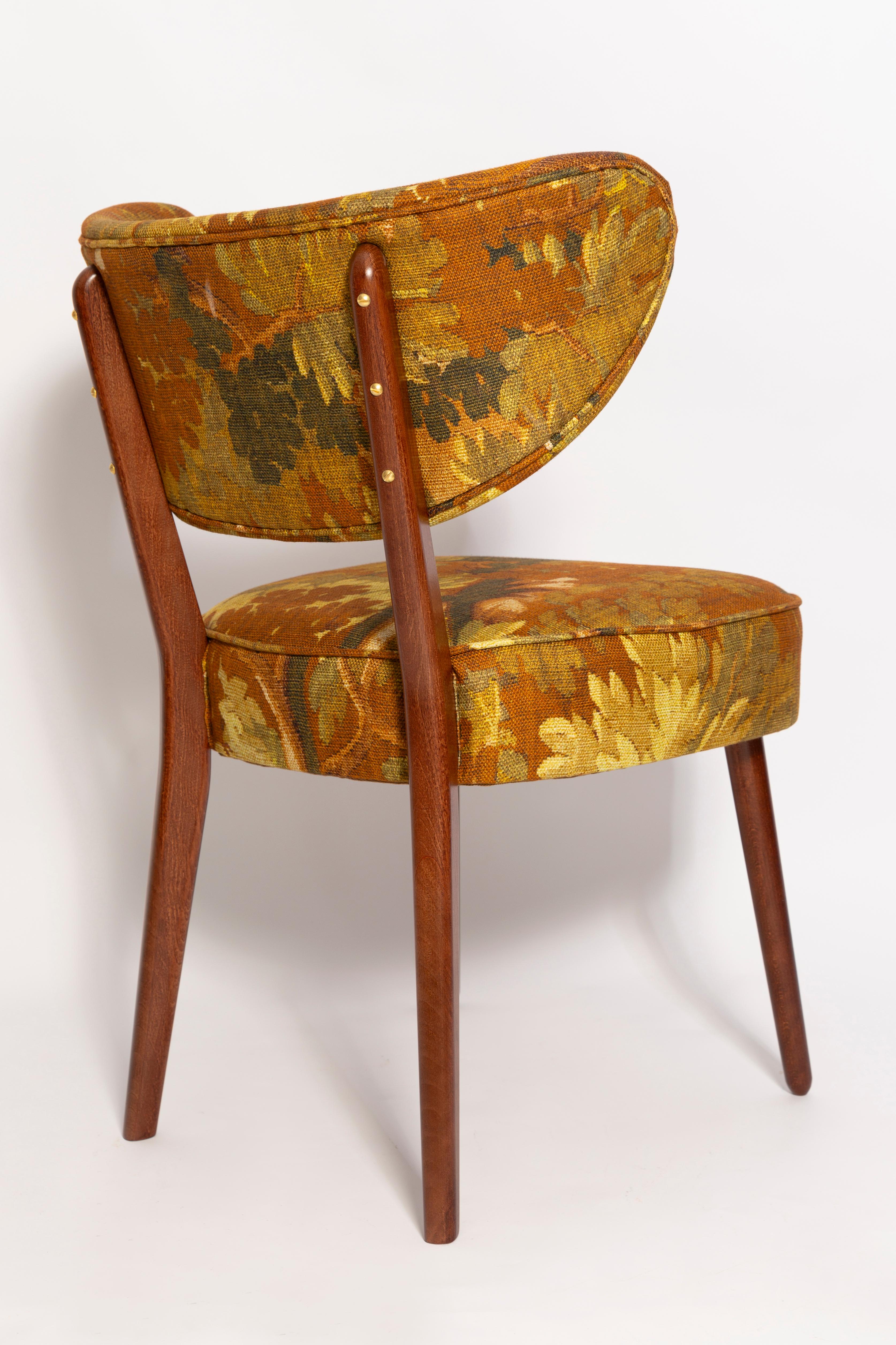 XXI secolo e contemporaneo Set di sei sedie da pranzo a conchiglia, lino Schwarzwald di Dedar, Vintola Studio in vendita