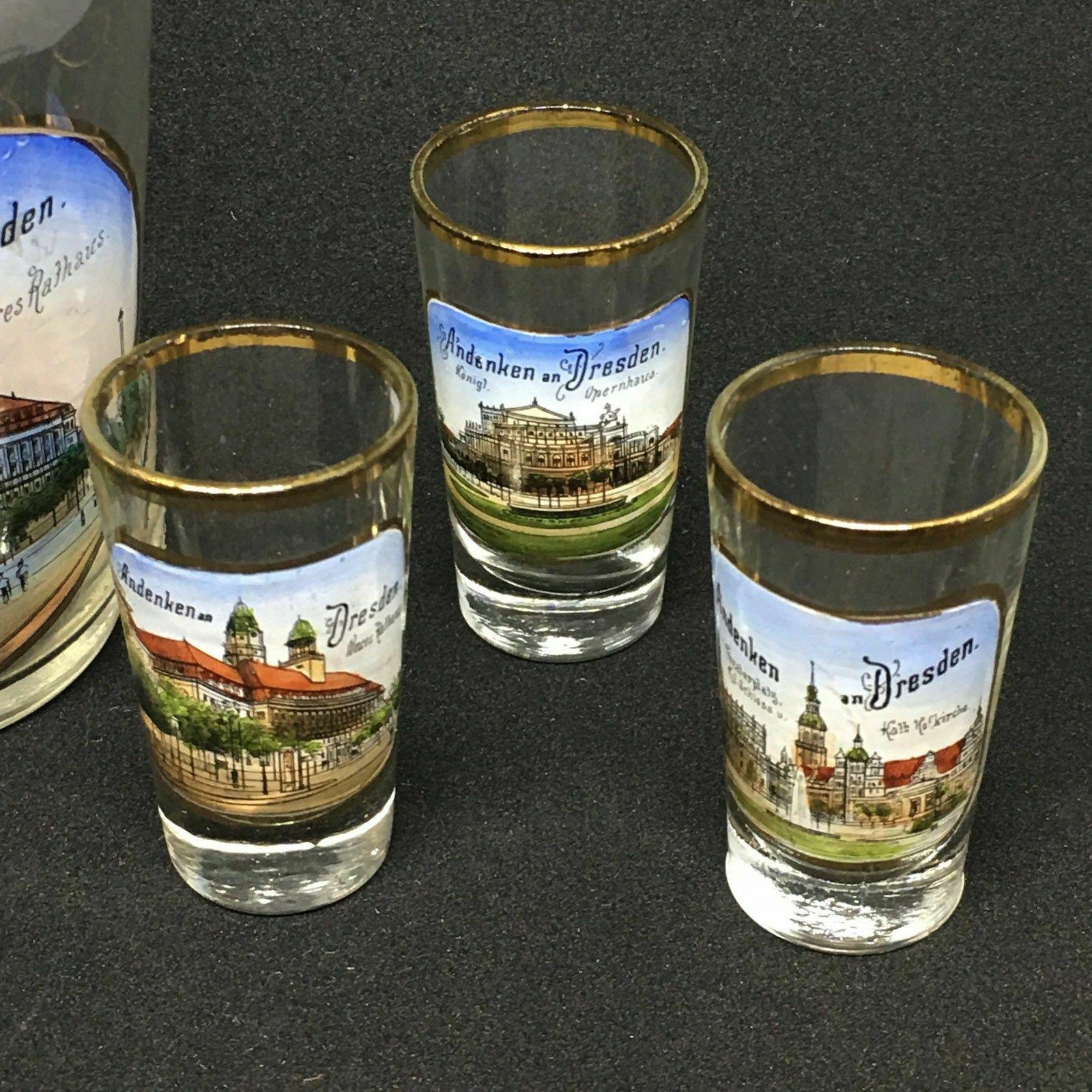 Allemand Ensemble de six verres à liqueur et bouteille de liqueur d'antiquités allemandes de Dresde en vente
