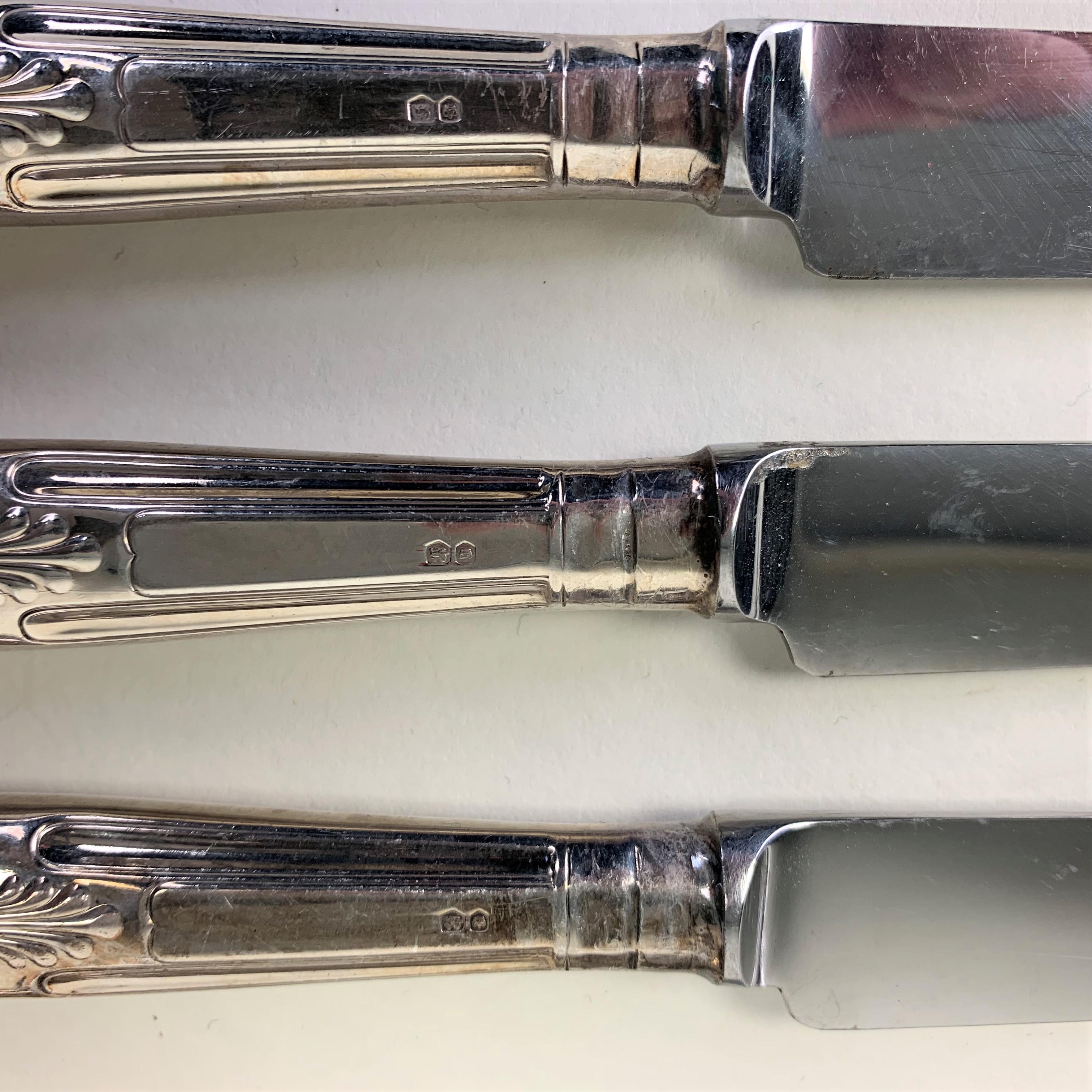 Set of Six Silver Handled Kings Pattern Table Knives 3