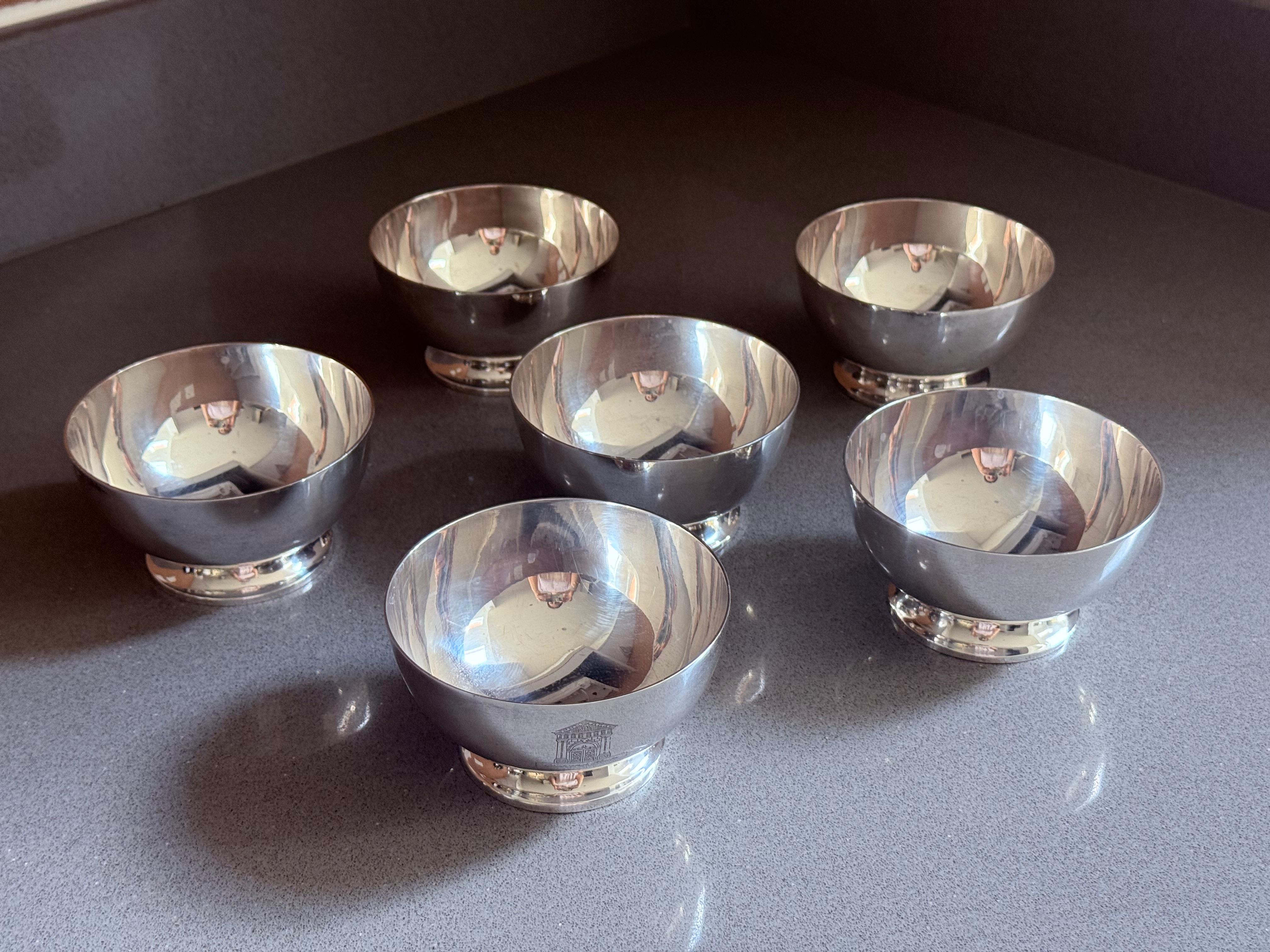 Satz von sechs versilberten Dessert- oder Nussschalen Walker & Hall Sheffield, Grosvenor (Britisch) im Angebot