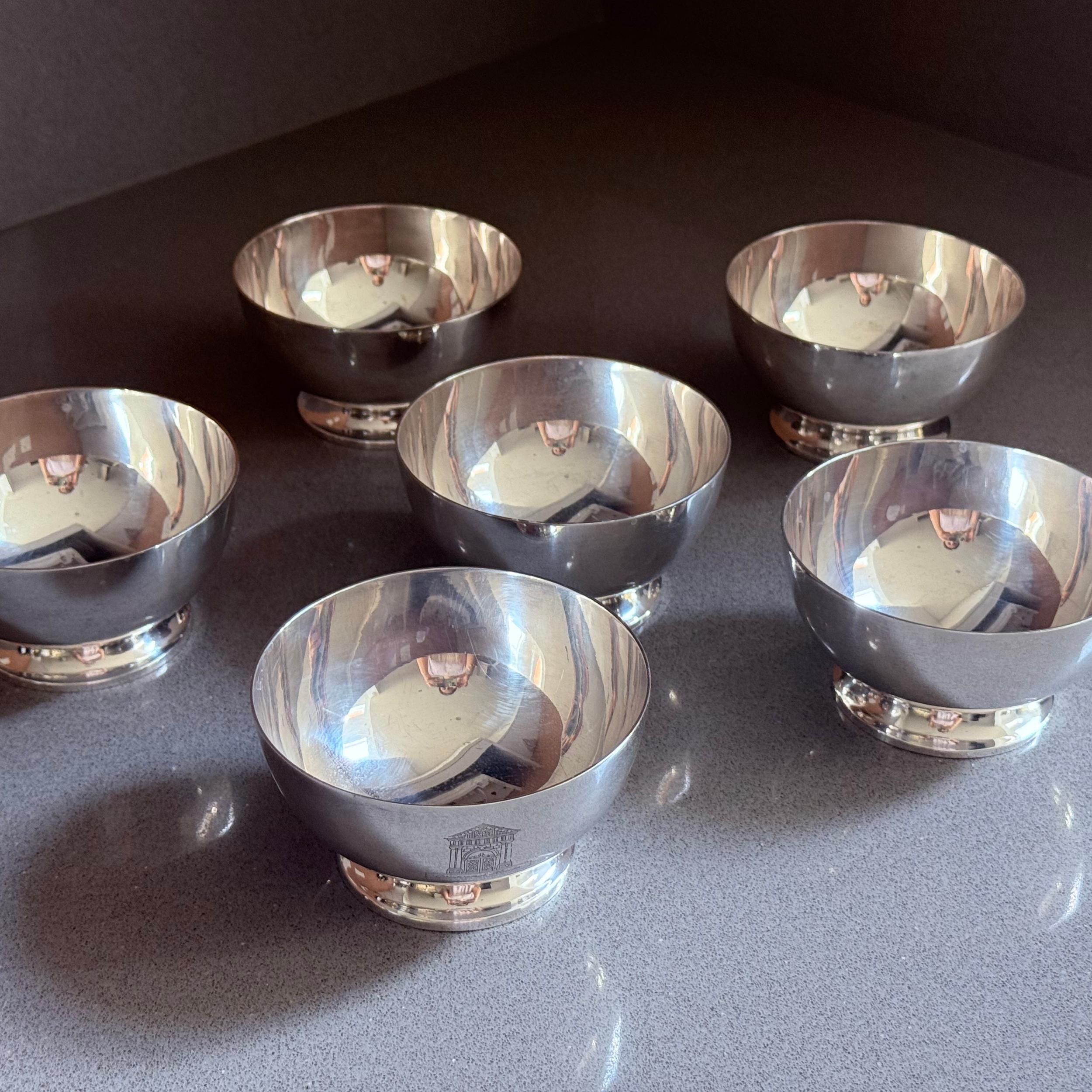 Satz von sechs versilberten Dessert- oder Nussschalen Walker & Hall Sheffield, Grosvenor (Silber) im Angebot