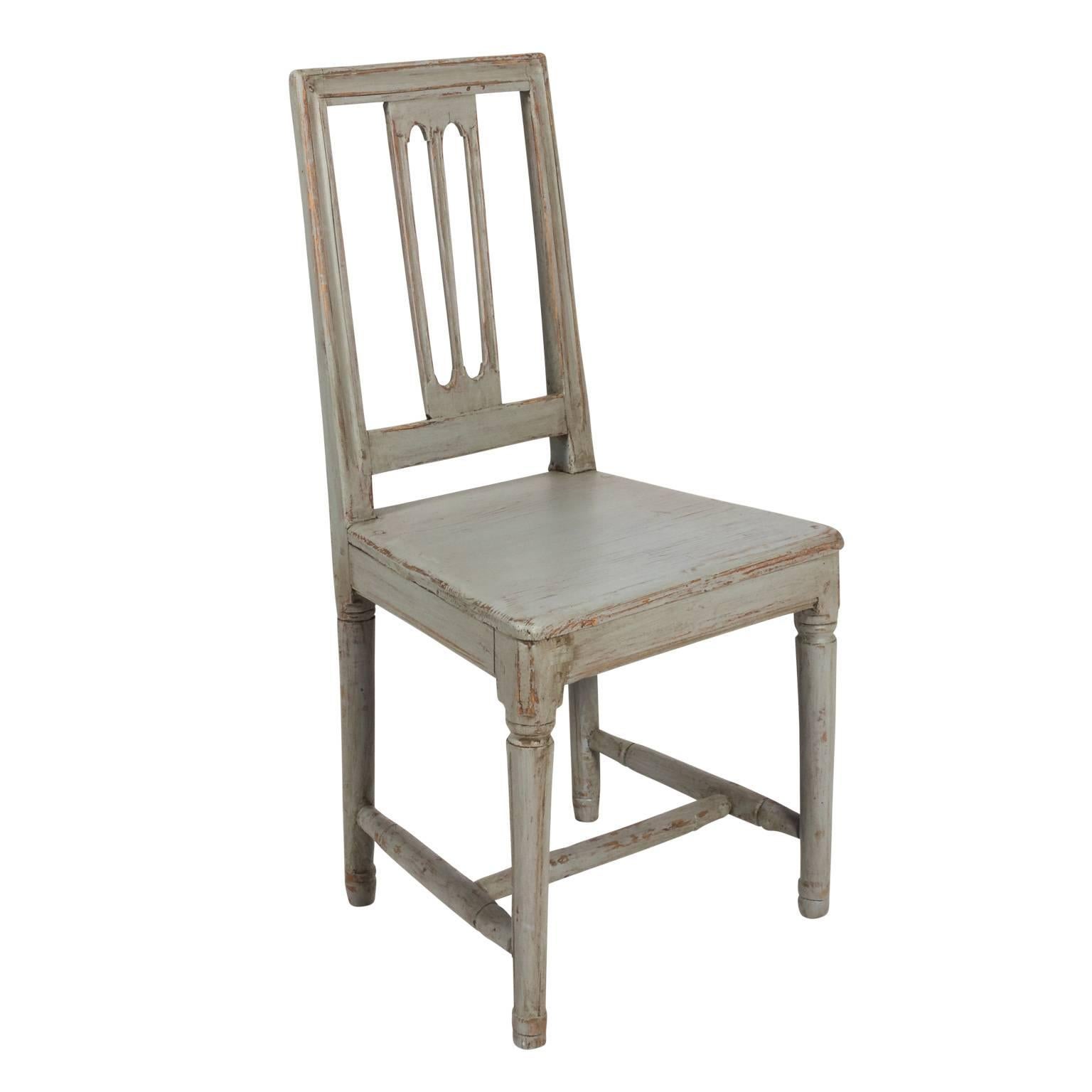 Set of Six Similar Painted Pinewood Chairs For Sale 8
