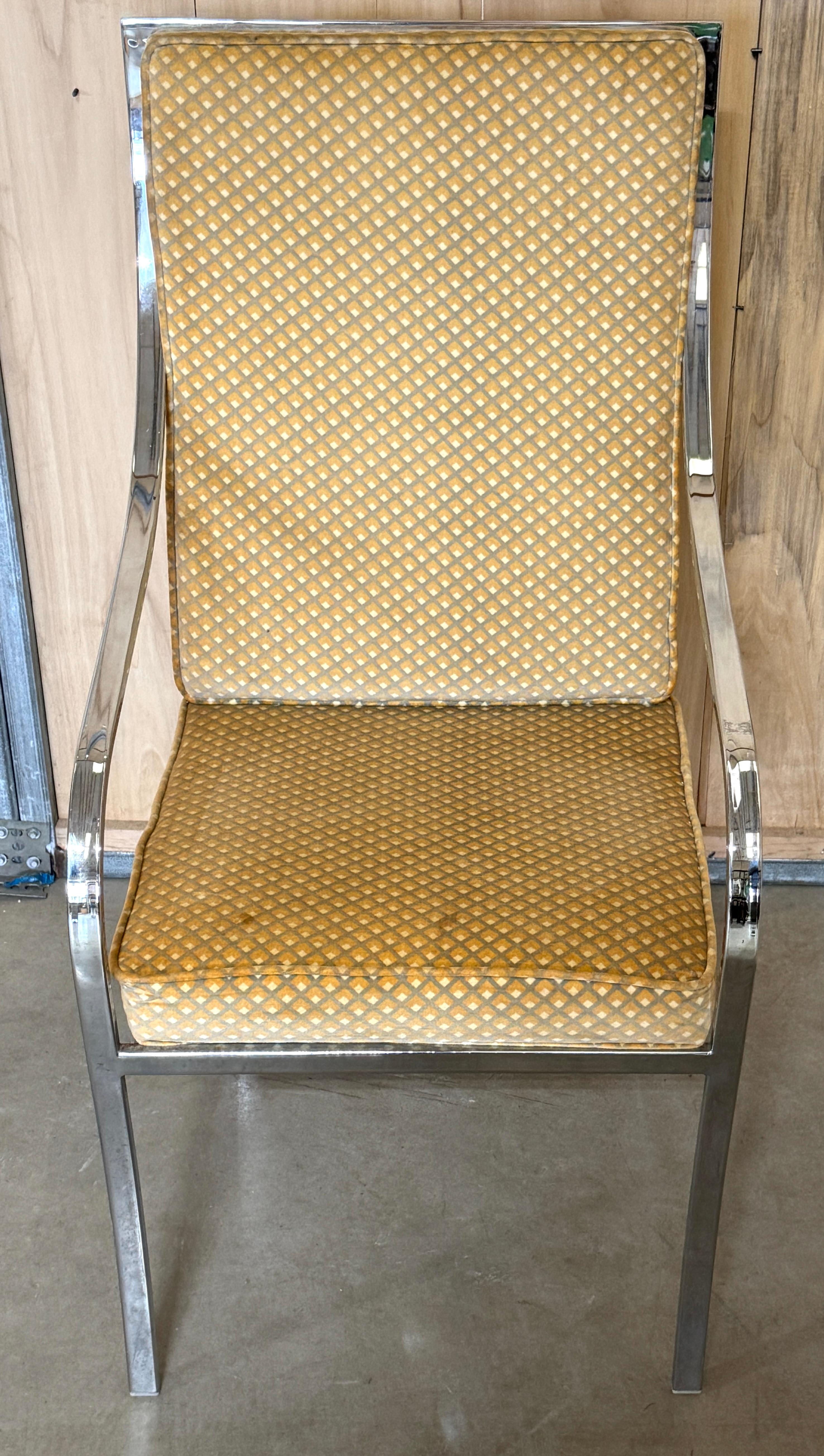 Ensemble de six cadres de fauteuils élégants en chrome poli des années 1970, style Milo Baughman Bon état - En vente à West Palm Beach, FL