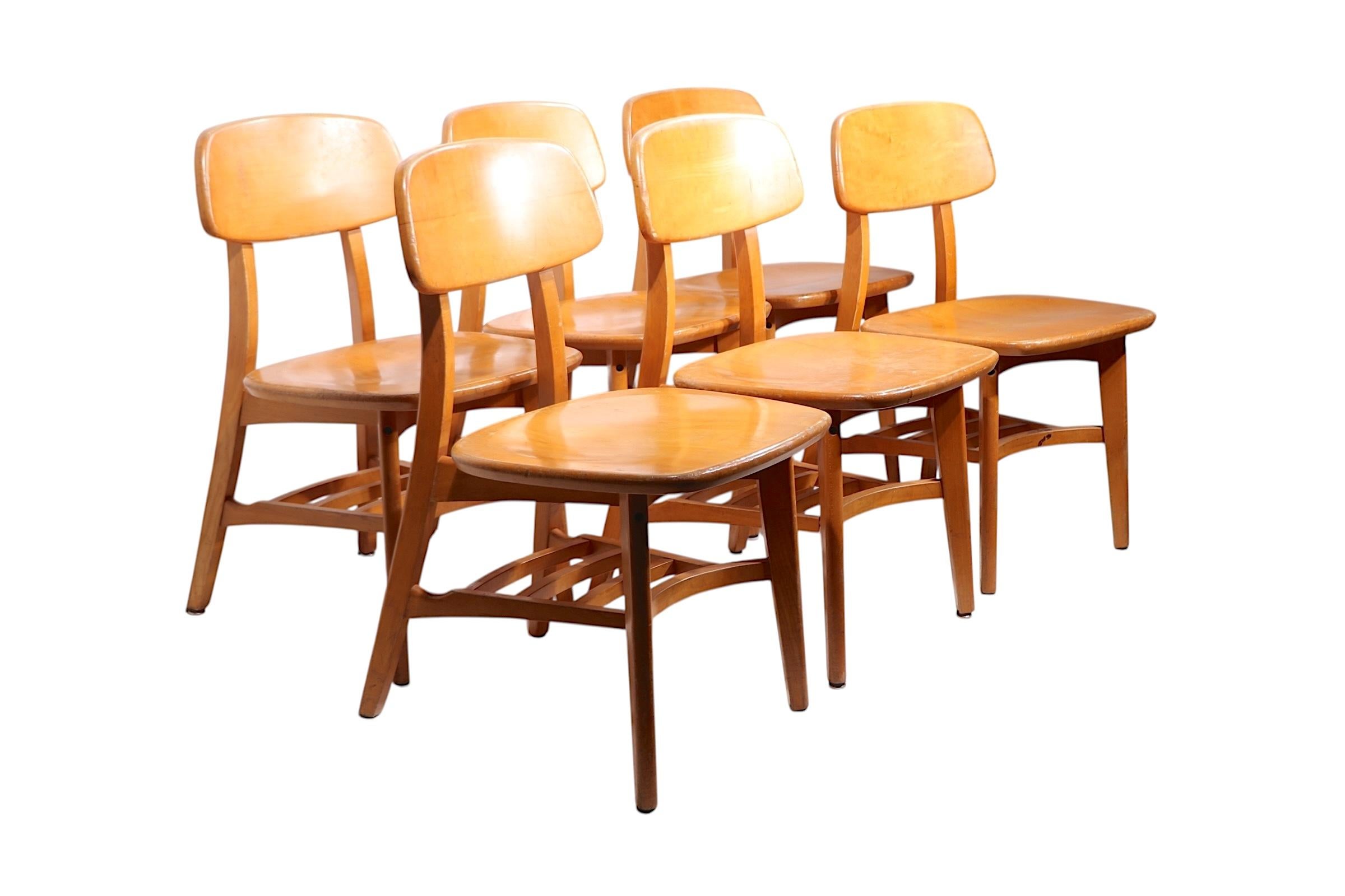 20th Century Set of Six Solid Blonde  Wood Mid Century Dining Chairs in the style of Thonet For Sale