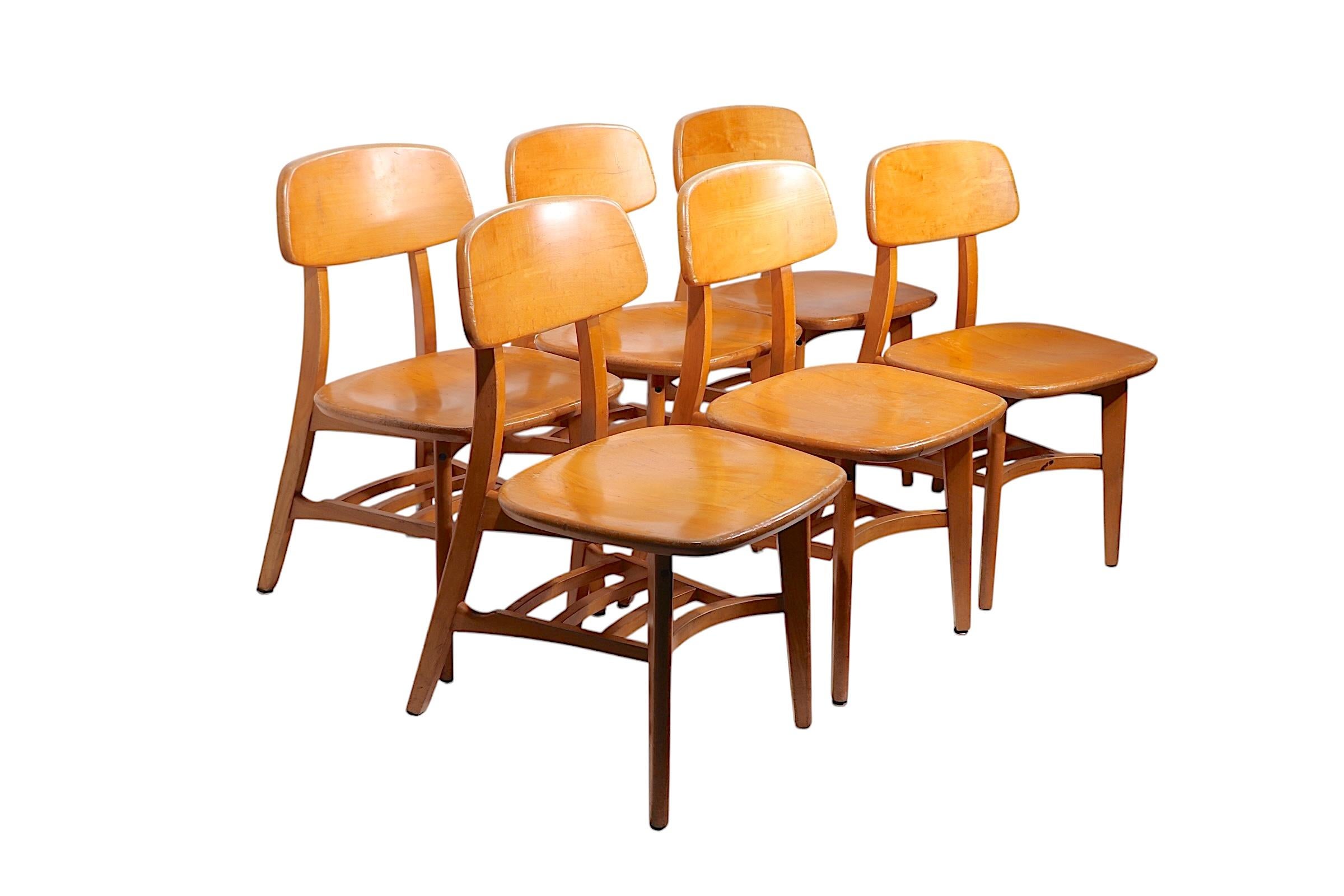 Set of Six Solid Blonde  Wood Mid Century Dining Chairs in the style of Thonet For Sale 1