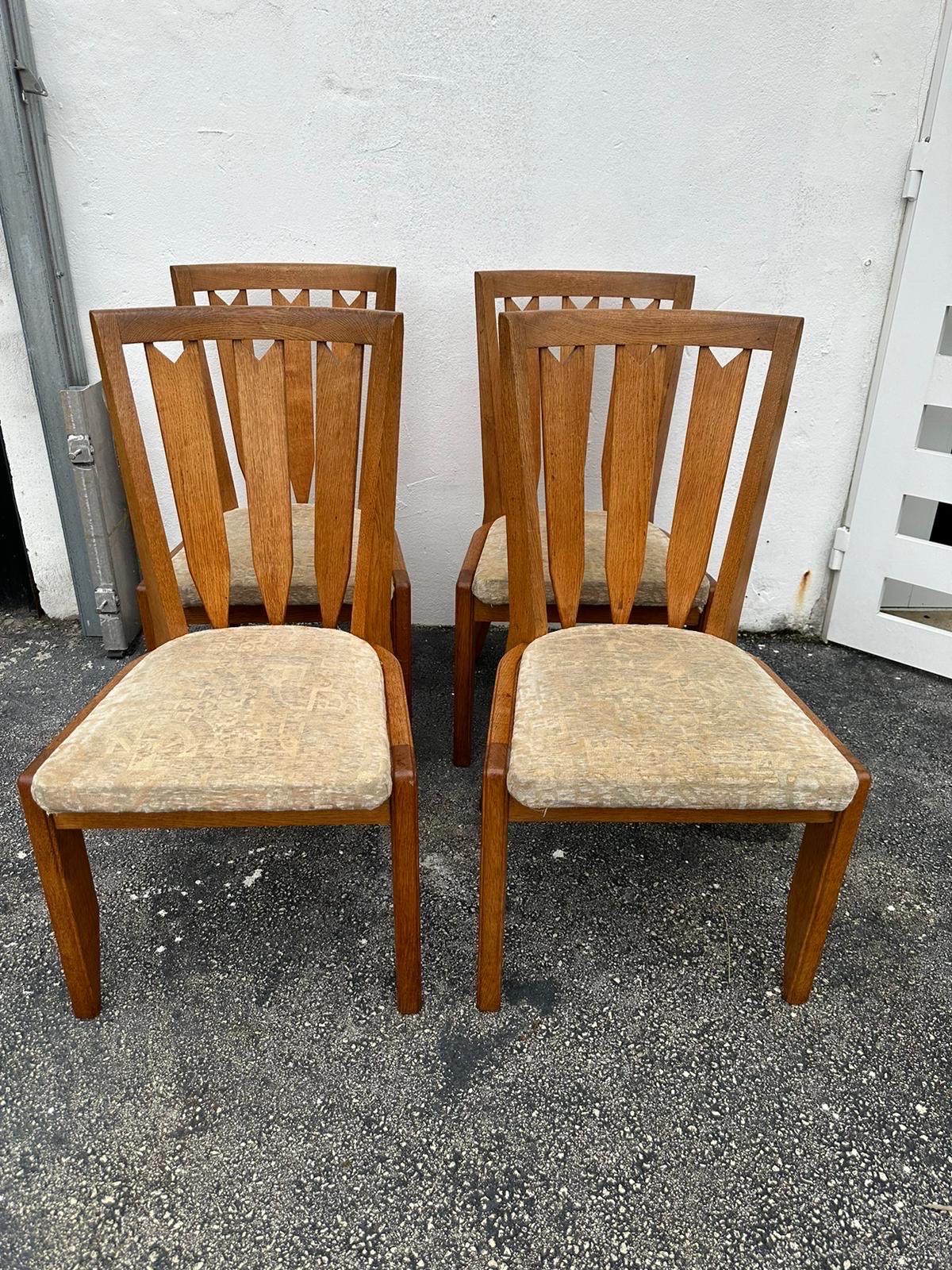Set of Six Solid Oak Dining Chairs by Guillerme et Chambron, France, 1960s For Sale 1
