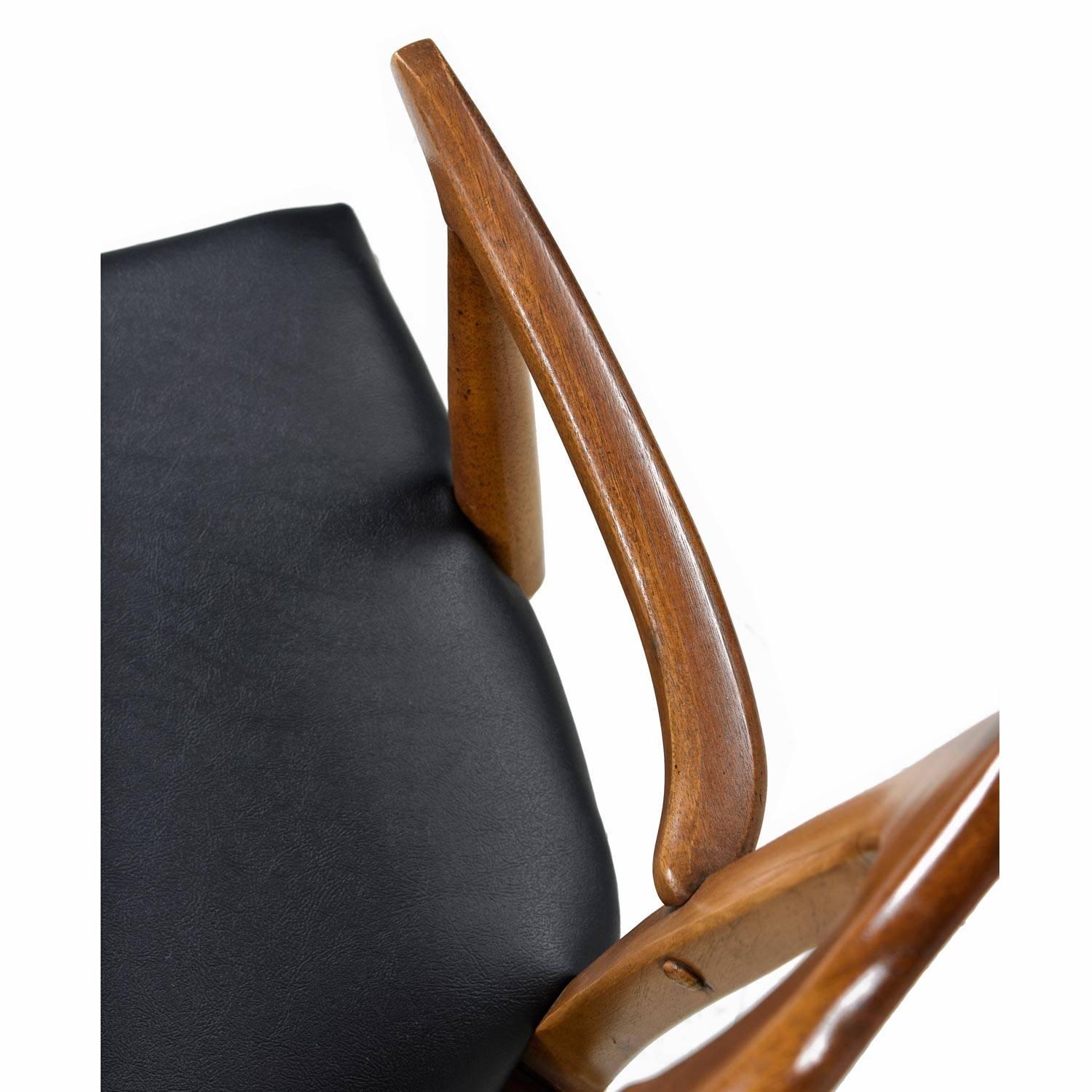 Mid-Century Modern Set of Six Solid Walnut Black Vinyl Seat 