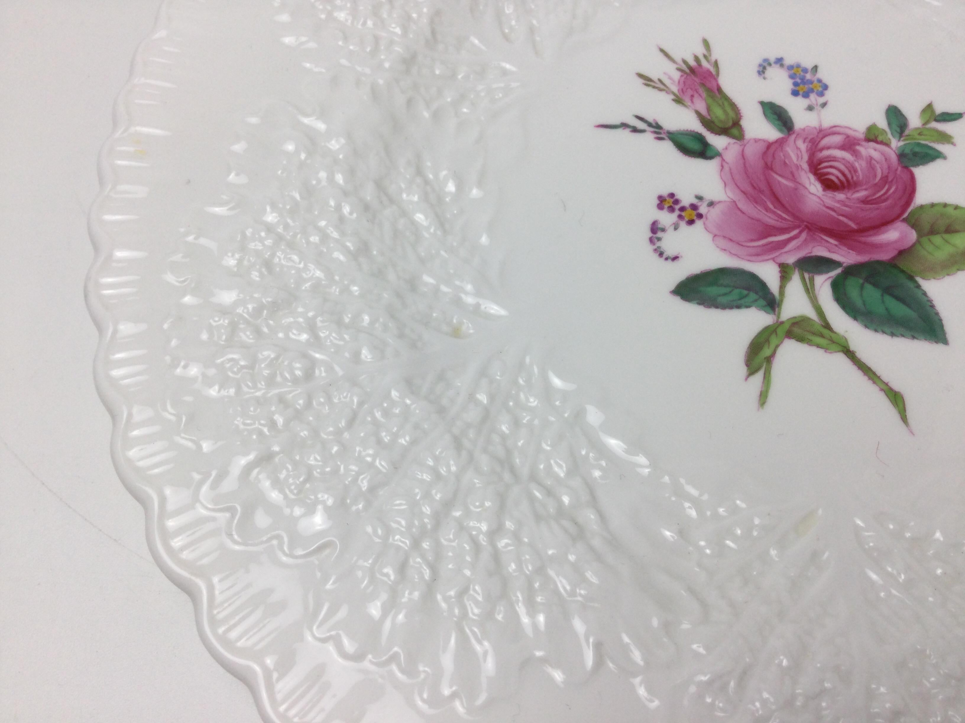 20th Century Set of Six Spode Bridal Rose Dinner Plates