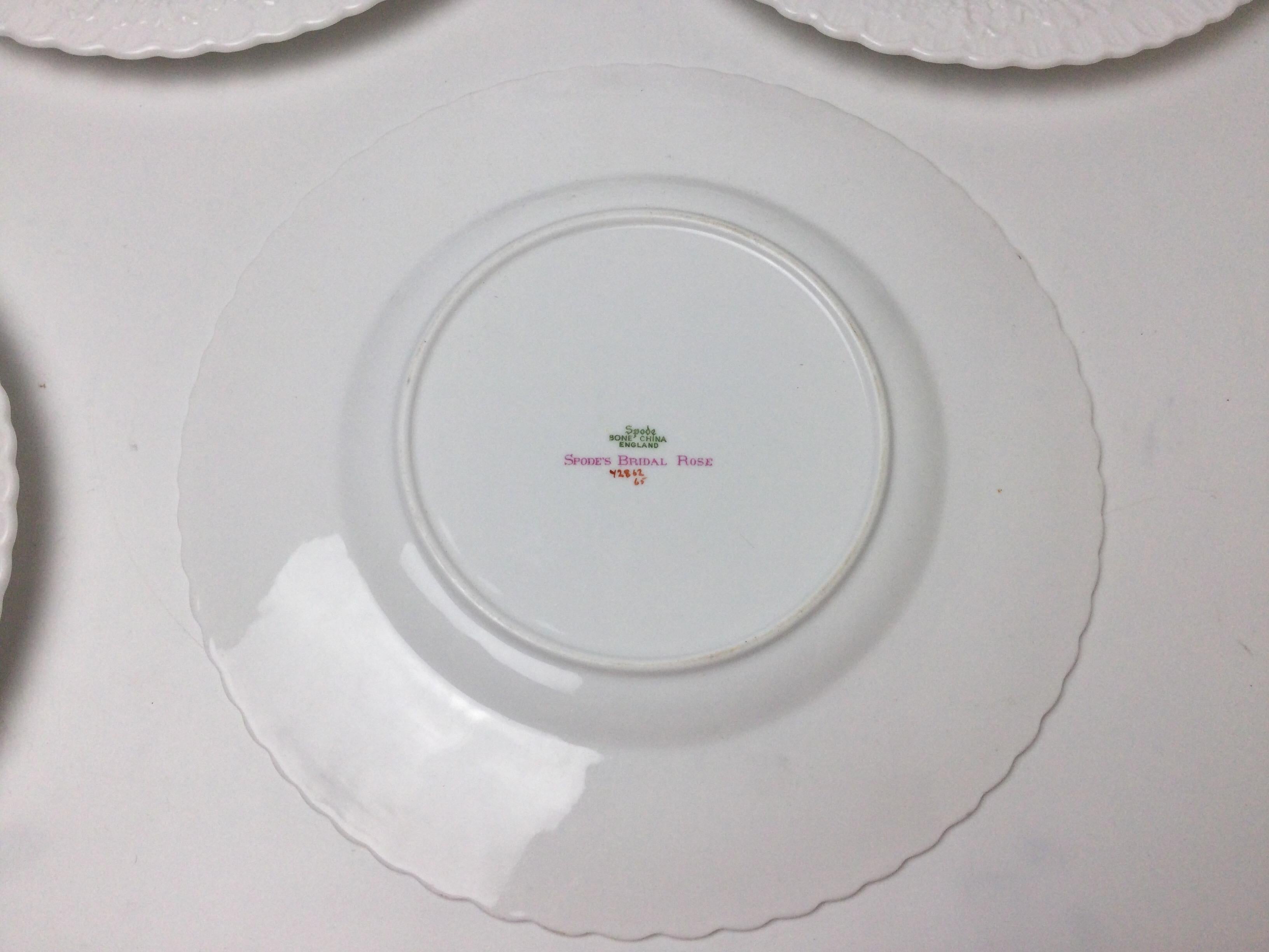 Porcelain Set of Six Spode Bridal Rose Dinner Plates