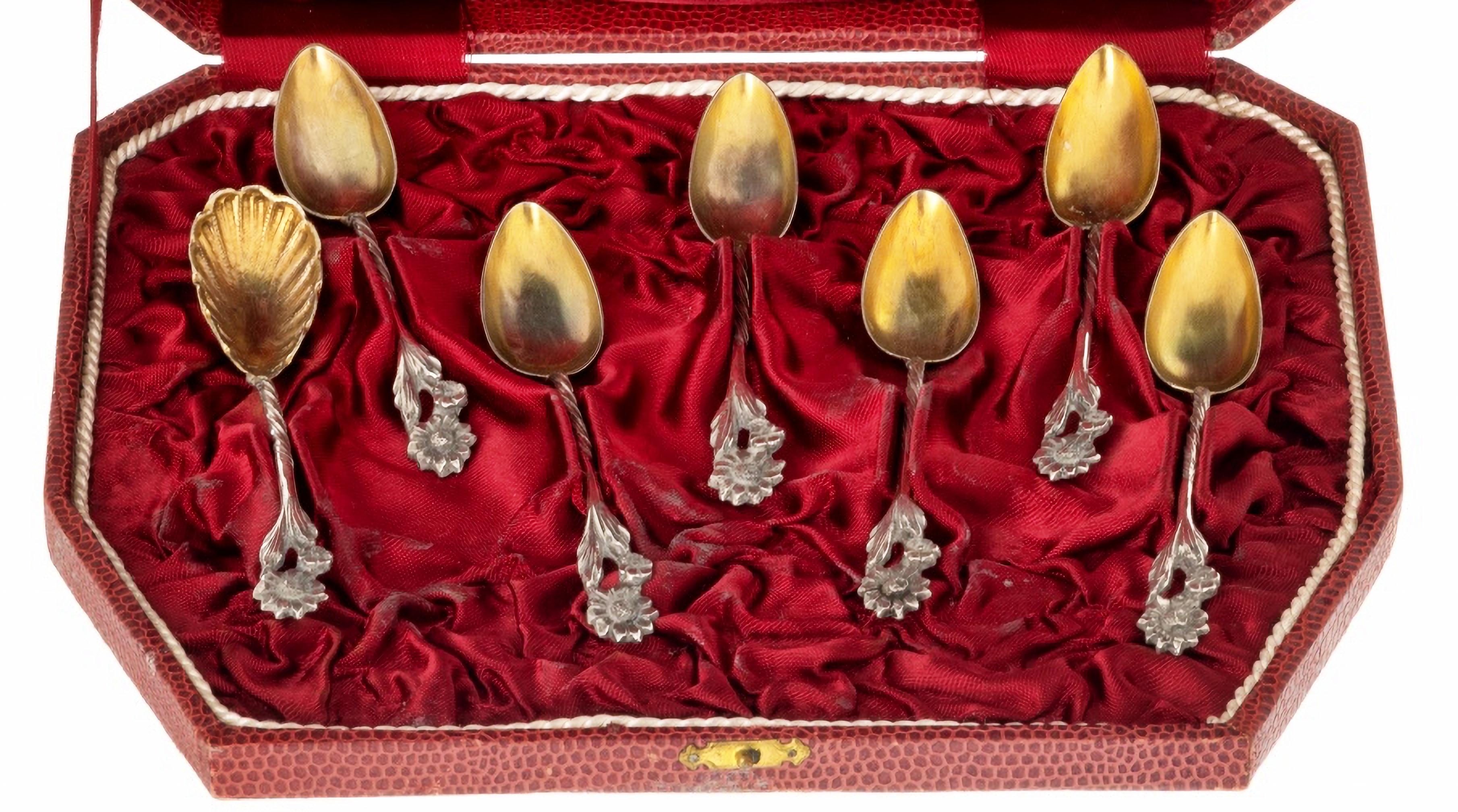 Set aus sechs Löffeln undLADLEisten aus PORTUGUESE-Silber  19. Jahrhundert (Barock) im Angebot