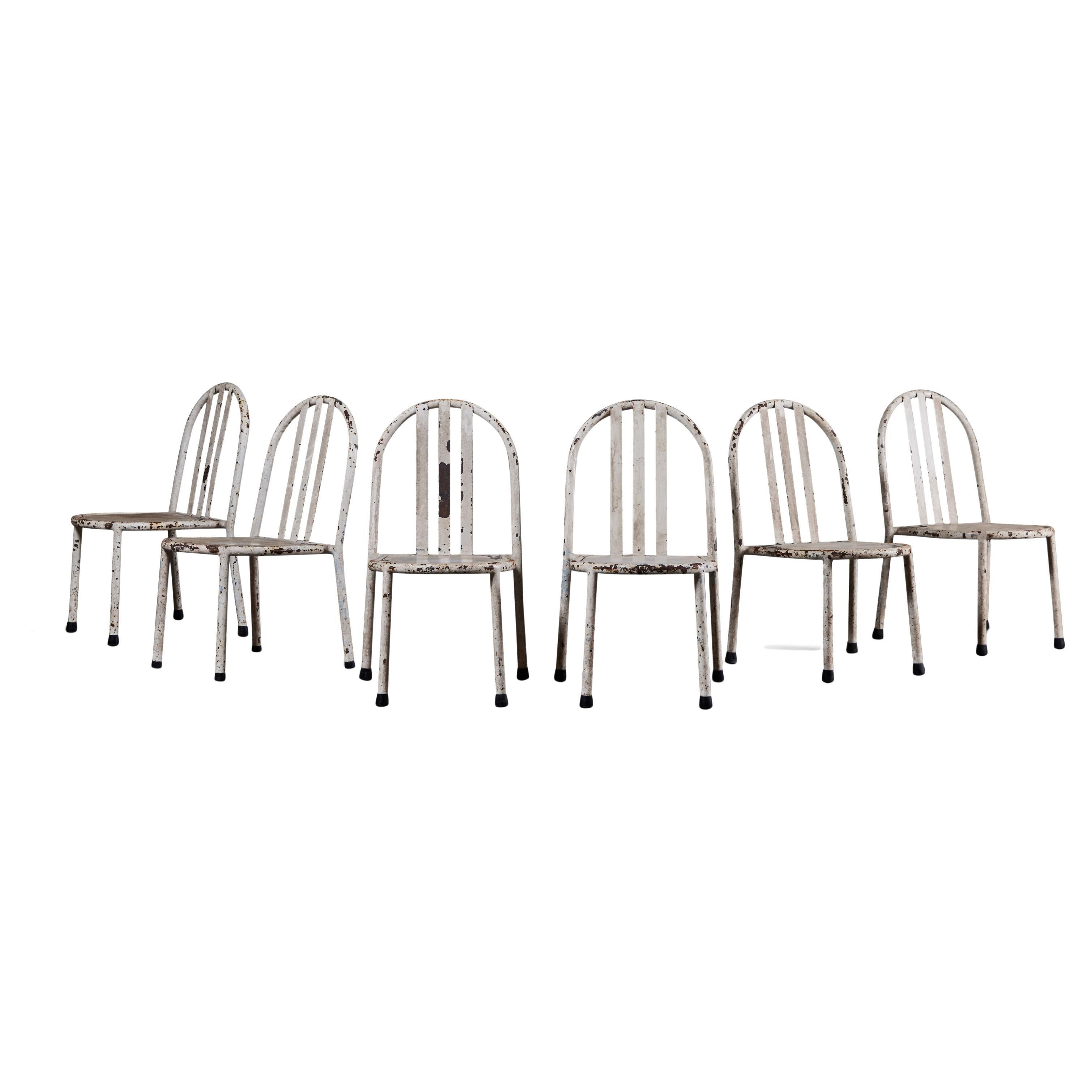 Ensemble de six chaises empilables par Robert Mallet Stevens