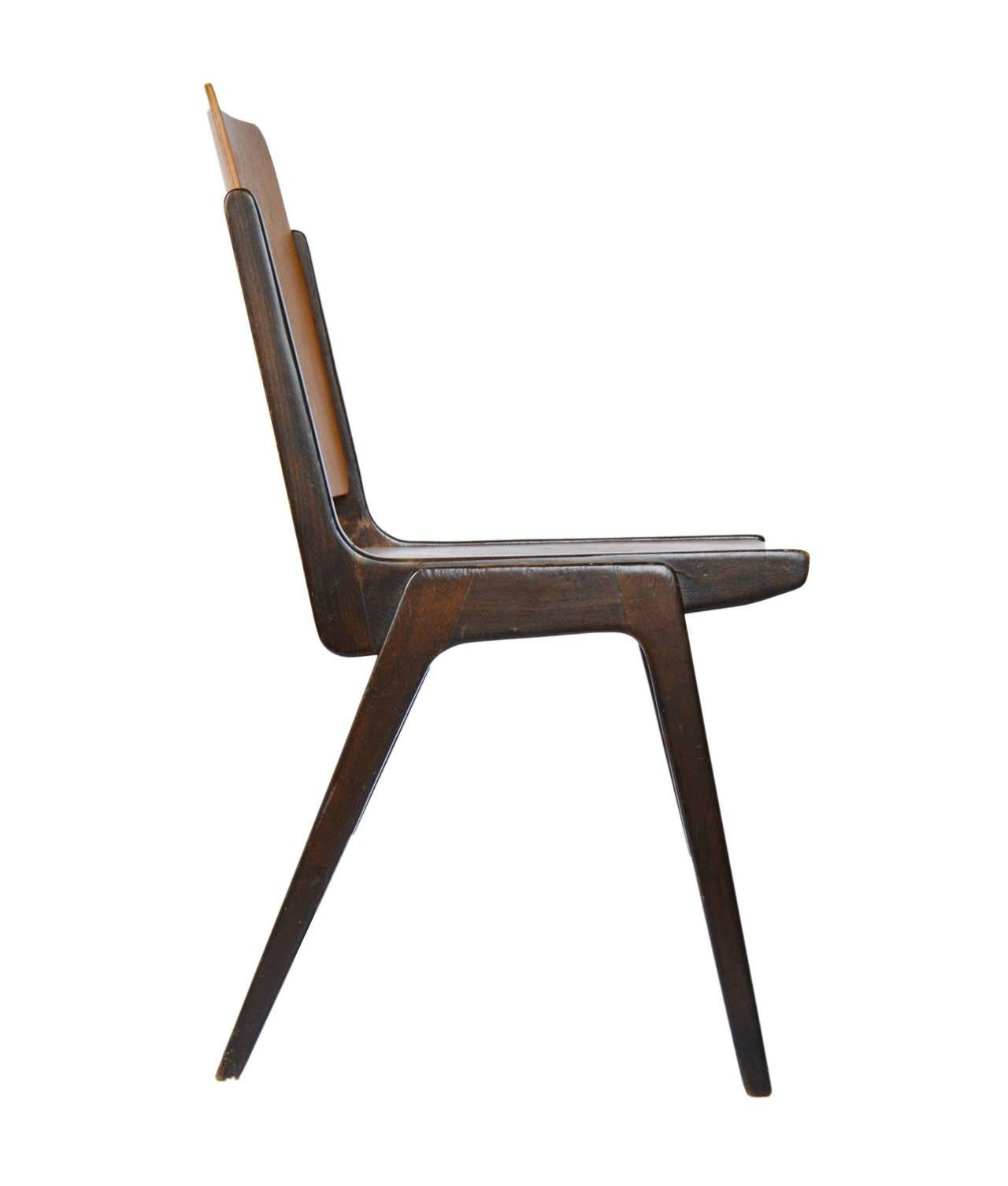 Milieu du XXe siècle Ensemble de six chaises empilables Franz Schuster, bois de hêtre bicolore, Autriche, 1959 en vente