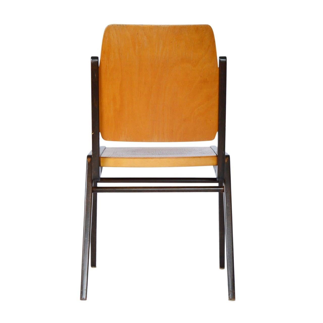 Ensemble de six chaises empilables Franz Schuster, bois de hêtre bicolore, Autriche, 1959 en vente 1