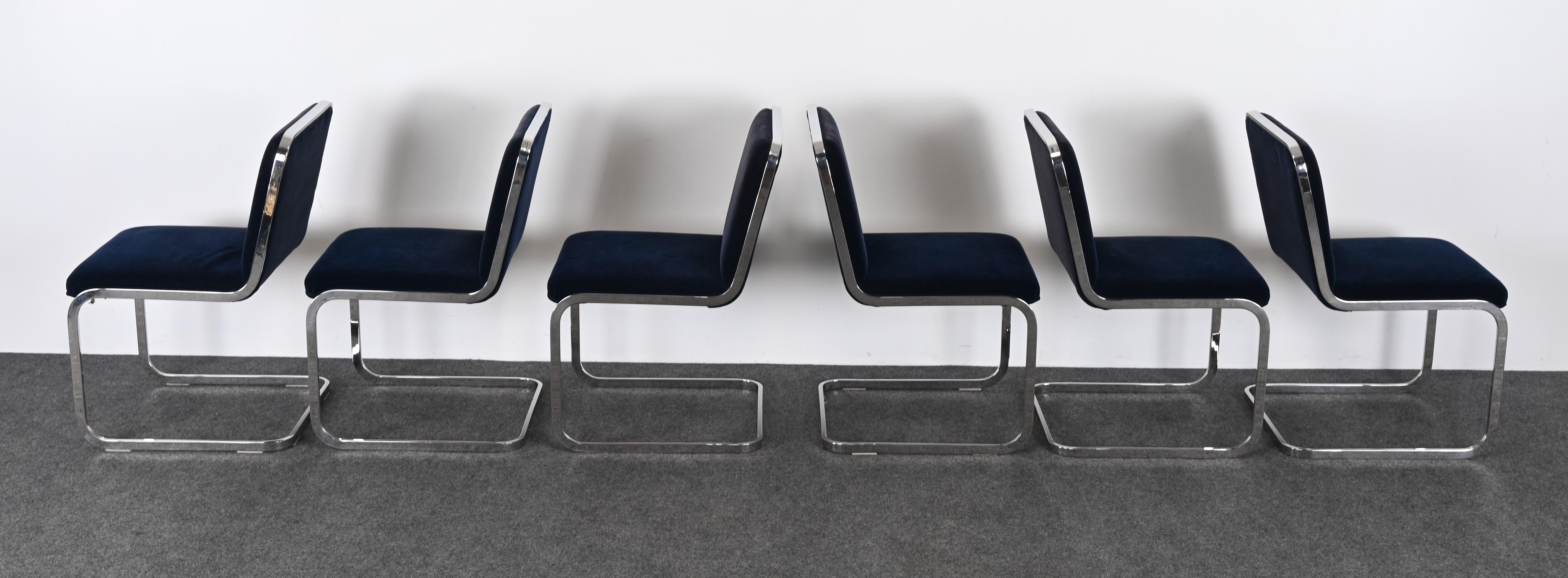 Ensemble de six chaises de salle à manger en acier inoxydable en porte-à-faux par Brueton, années 1980 en vente 11