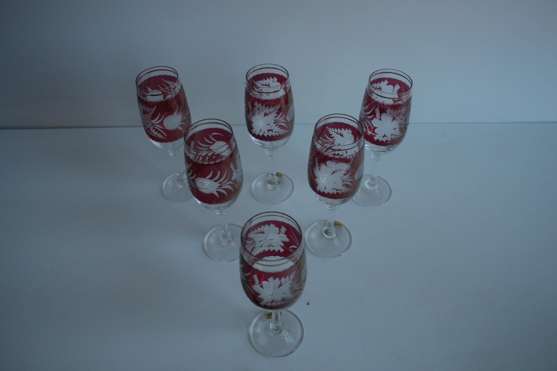 Mid-Century Modern Ensemble de six verres à pied, Bohemia Crystal, années 1990. en vente