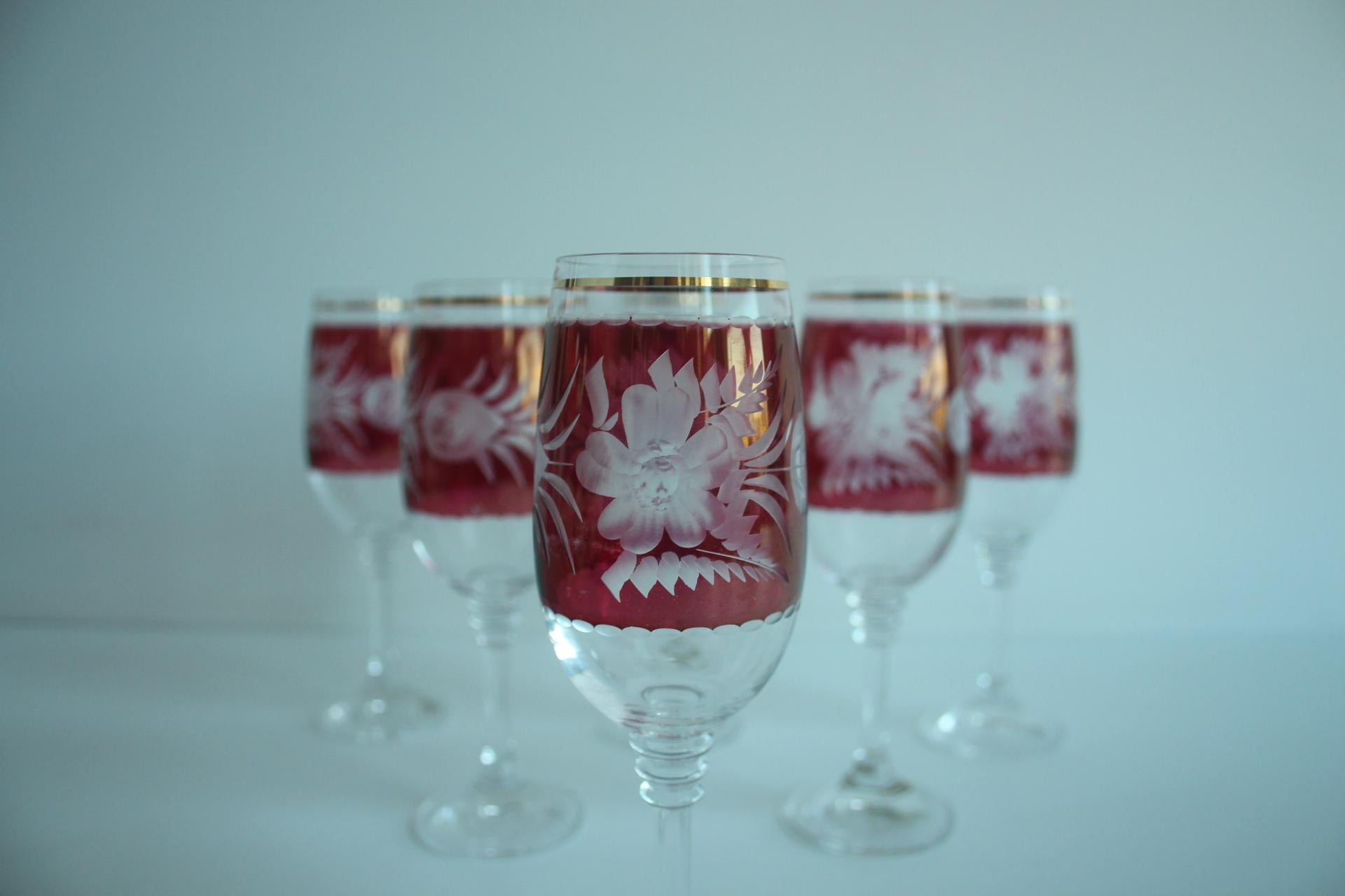 Tchèque Ensemble de six verres à pied, Bohemia Crystal, années 1990. en vente