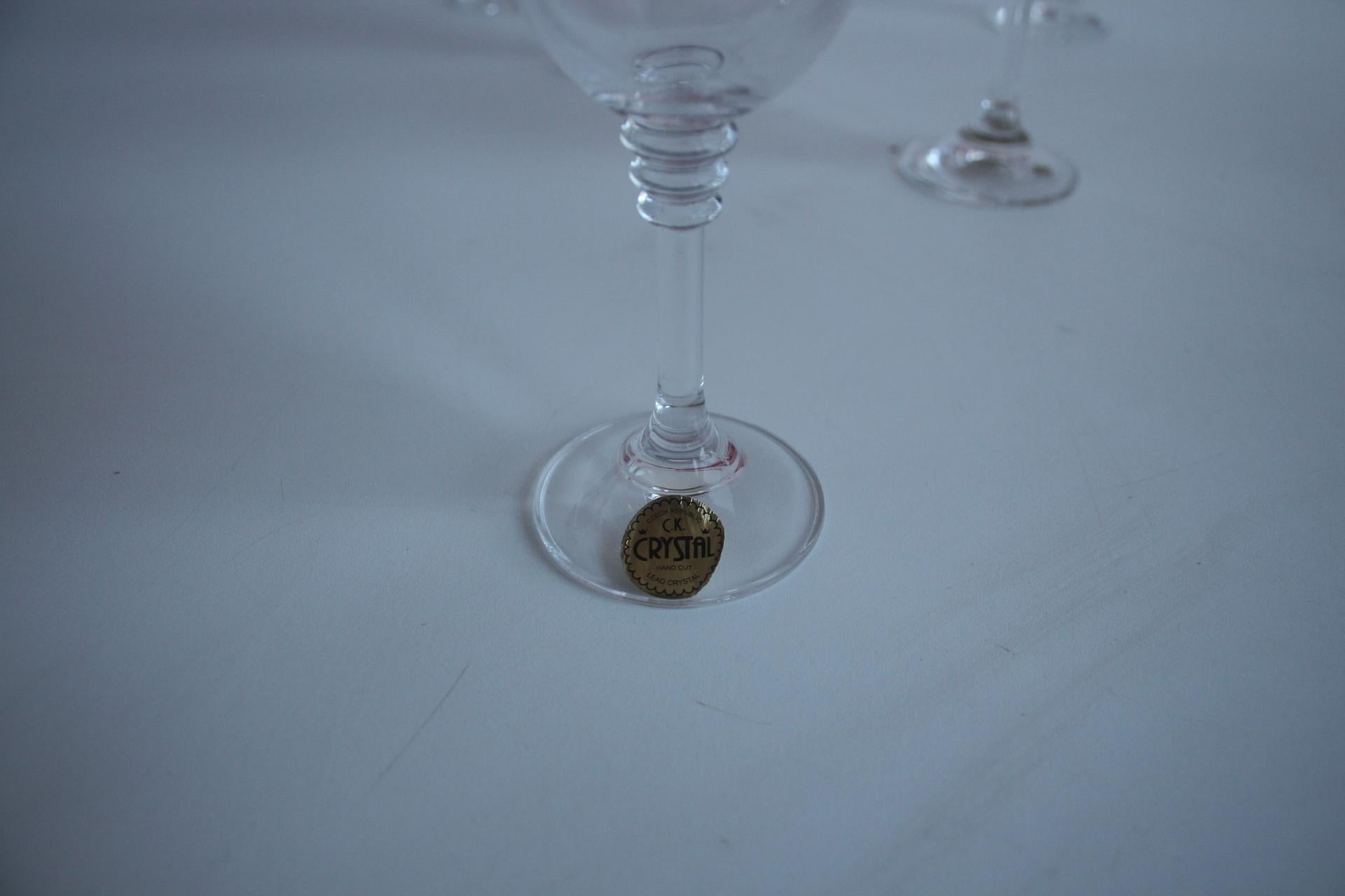 Ensemble de six verres à pied, Bohemia Crystal, années 1990. Bon état - En vente à Praha, CZ