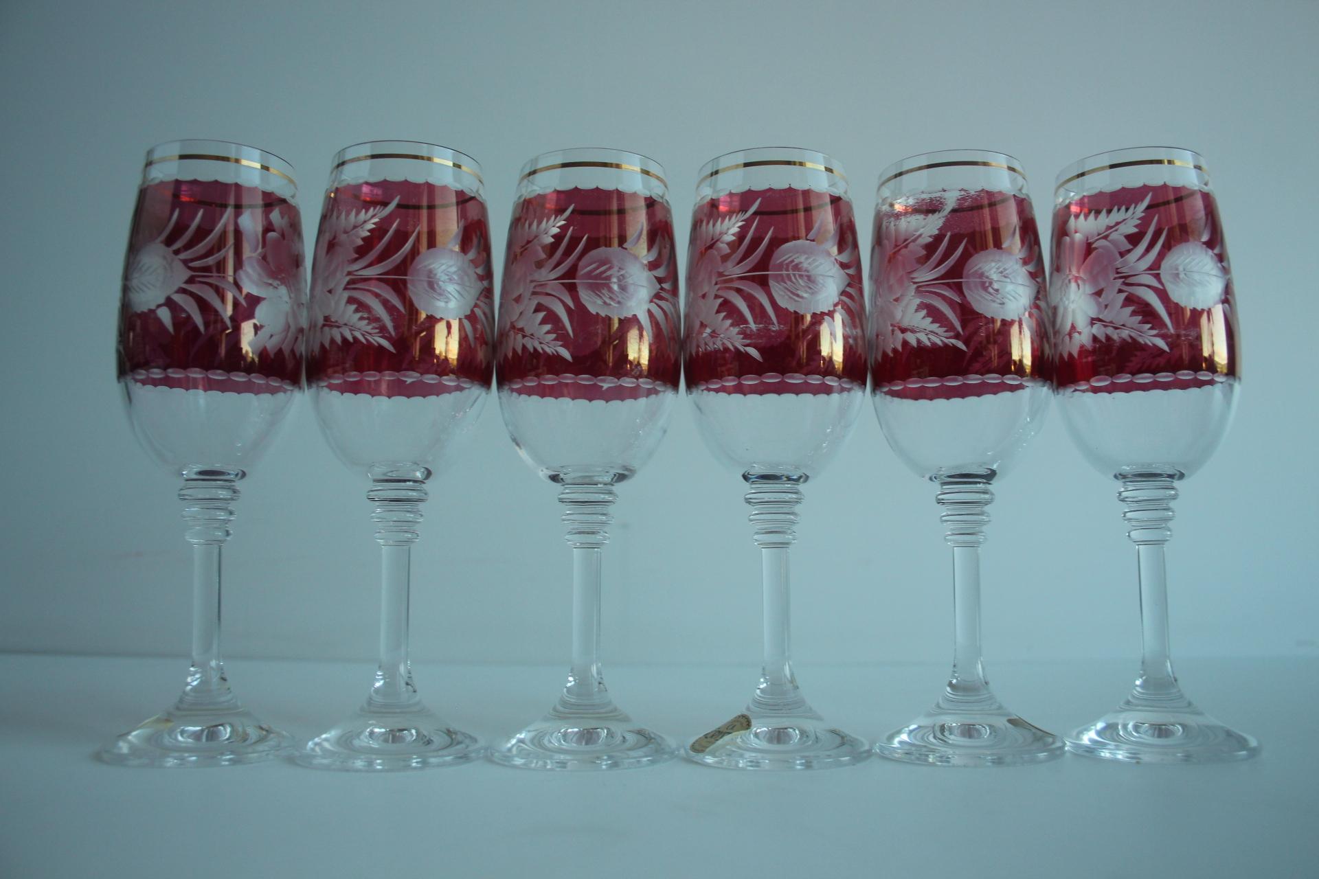 Ensemble de six verres à pied, Bohemia Crystal, années 1990. en vente 1