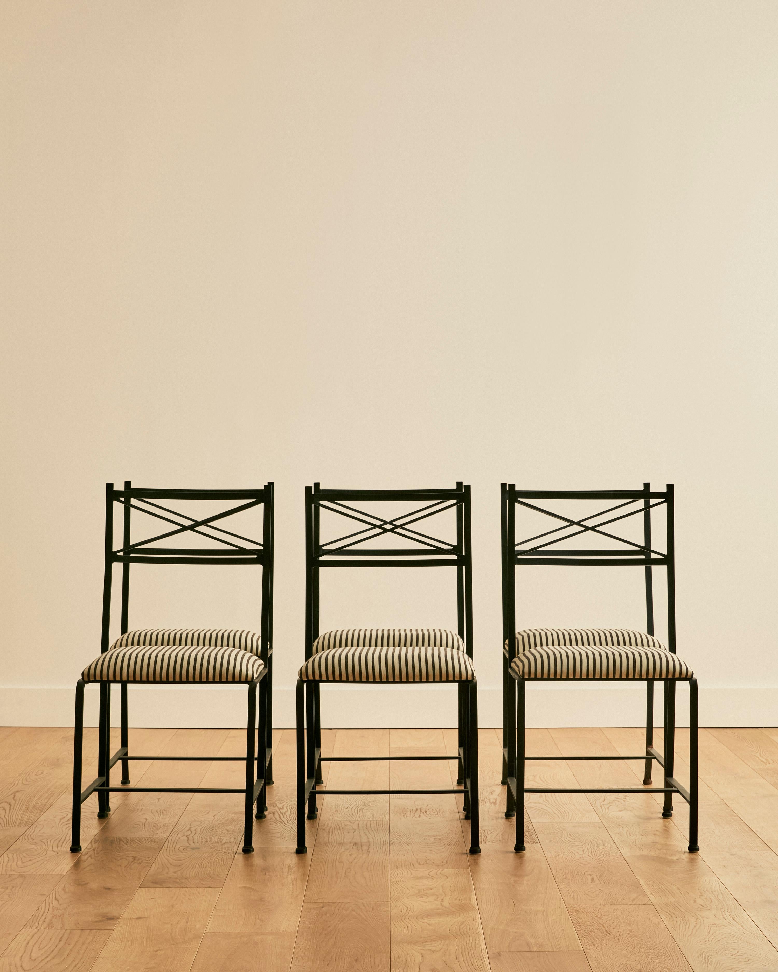 20ième siècle Set of Six Striped Iron Dining Chairs en vente