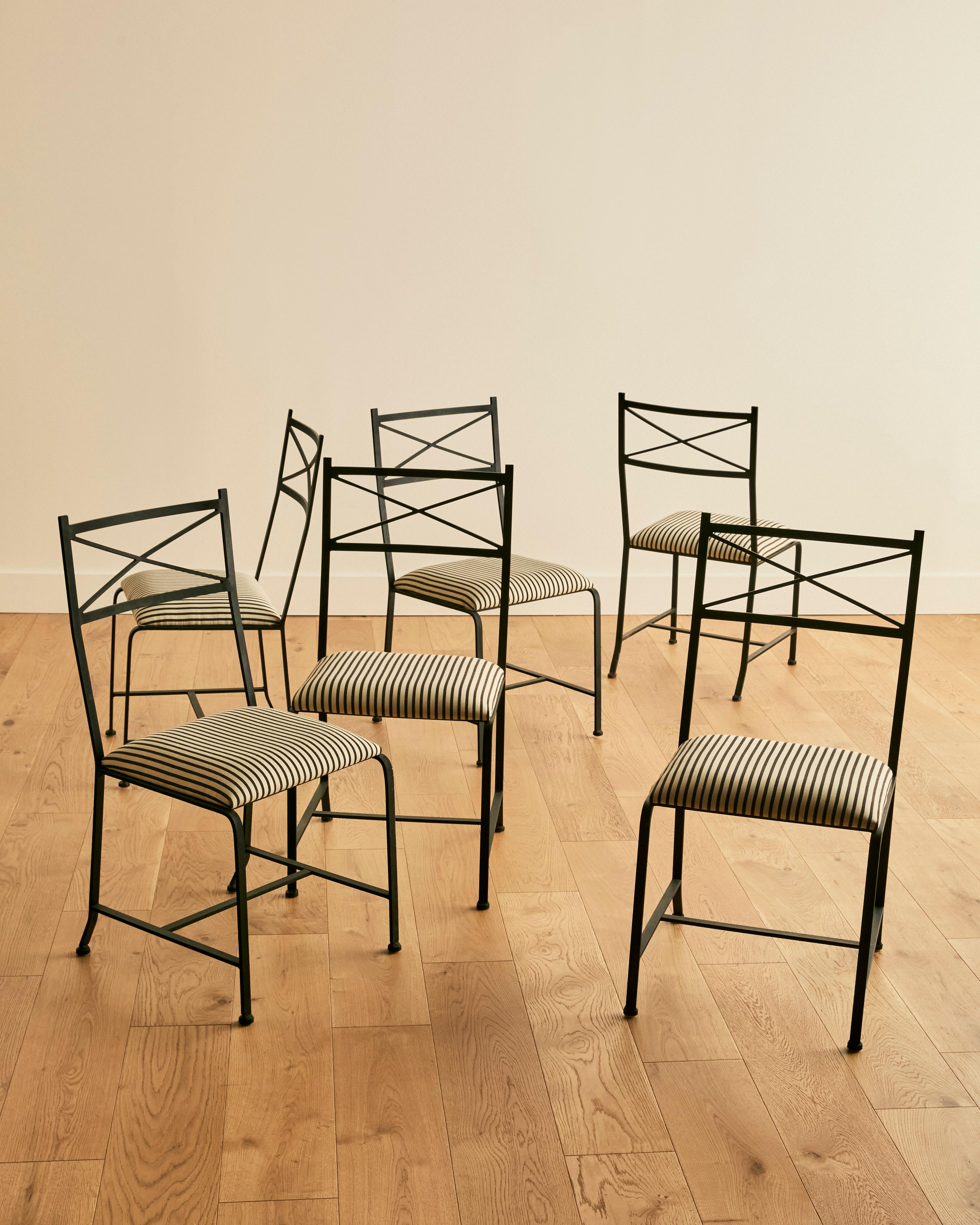 Set of Six Striped Iron Dining Chairs en vente 1