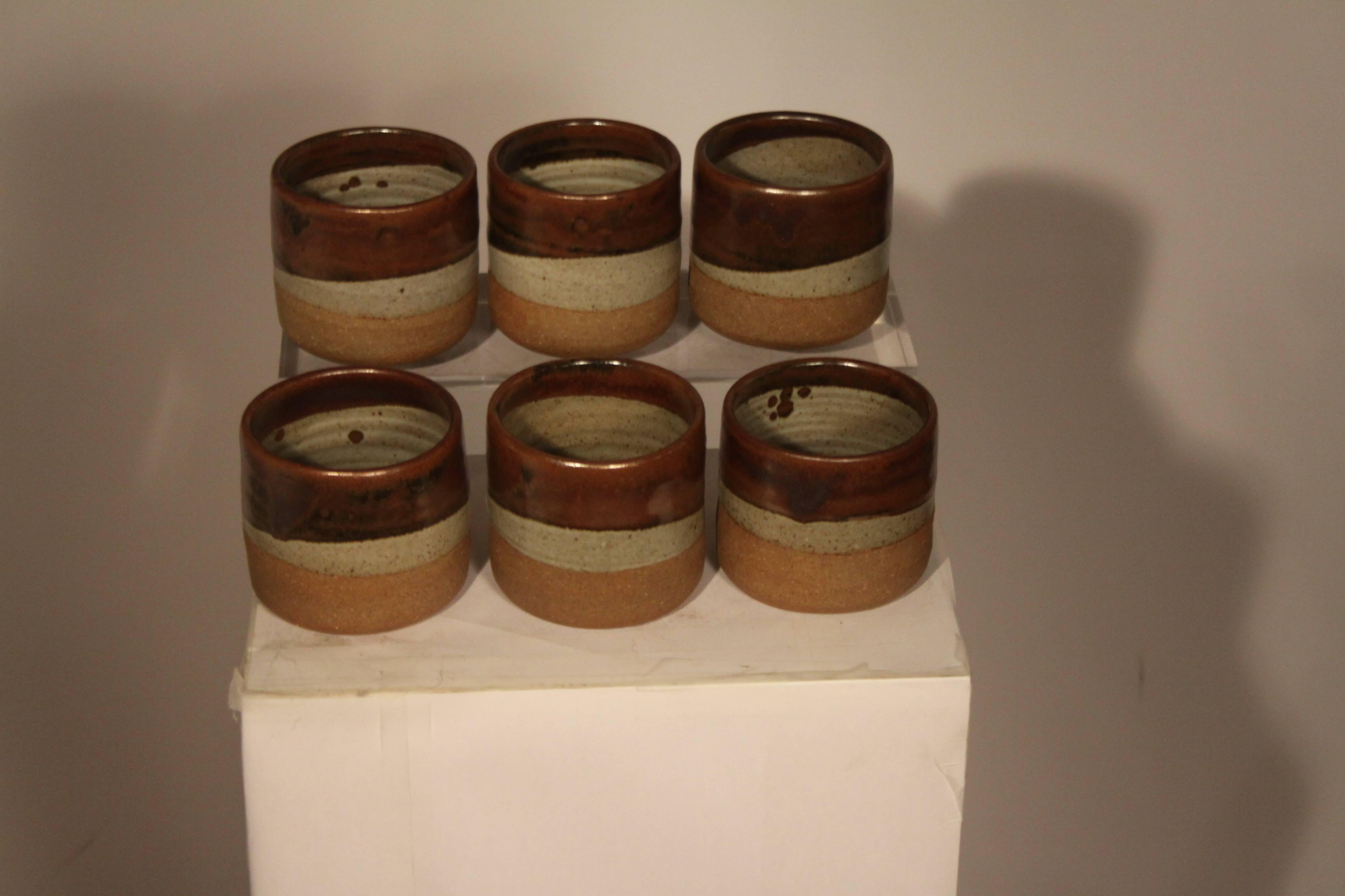 Mid-Century Modern Set of Six Studio Pottery Yunomi Cups by Master Potter Byron Temple, 1970s