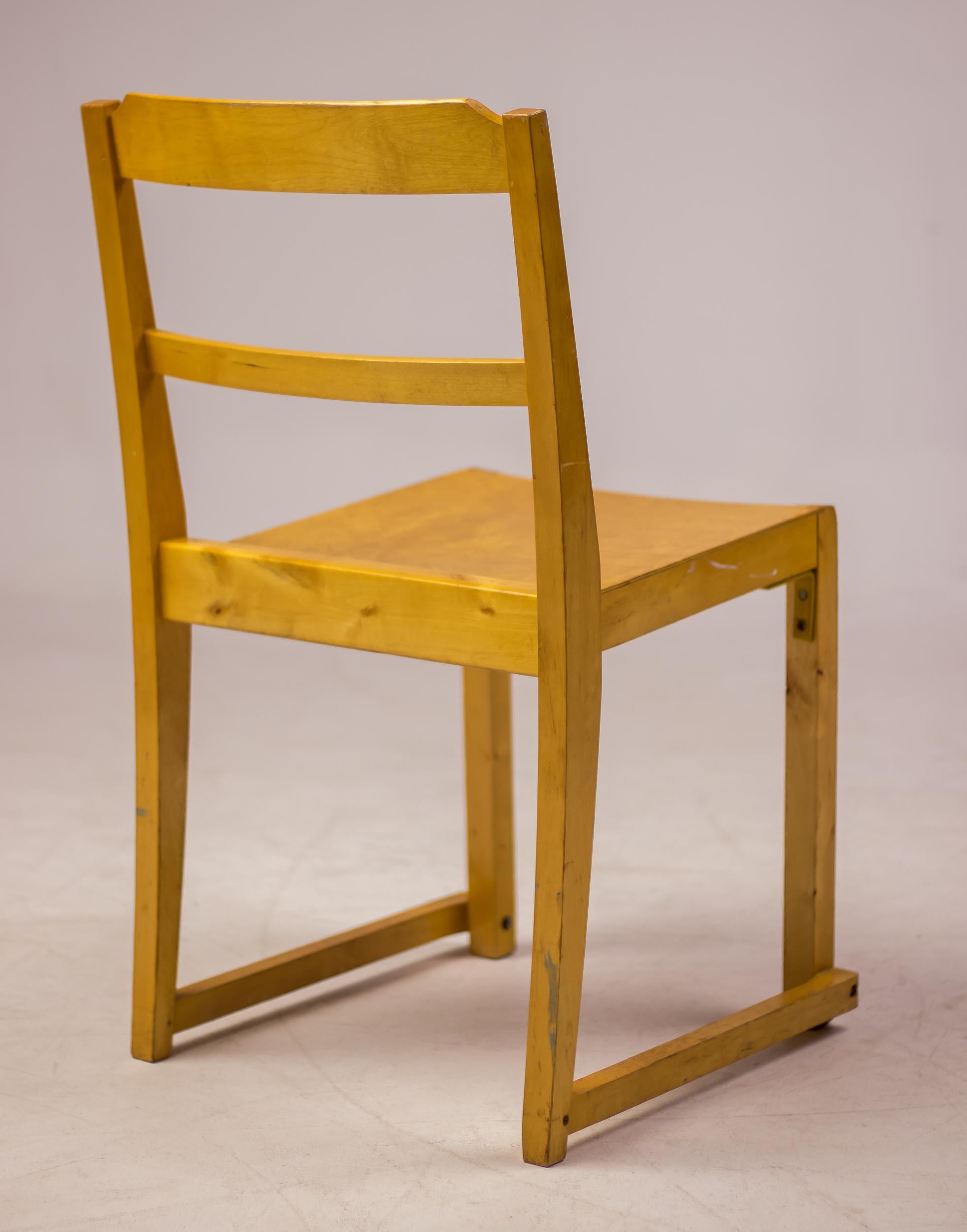 Set of six stacking chairs in birch designed by the Swedish architect Sven Markelius.
Manufactured by Bodafors for the Helsingborg Concert Hall in 1932.
A landmark of Swedish architecture by Sven Markelius.
Rare lightweight chairs, easily