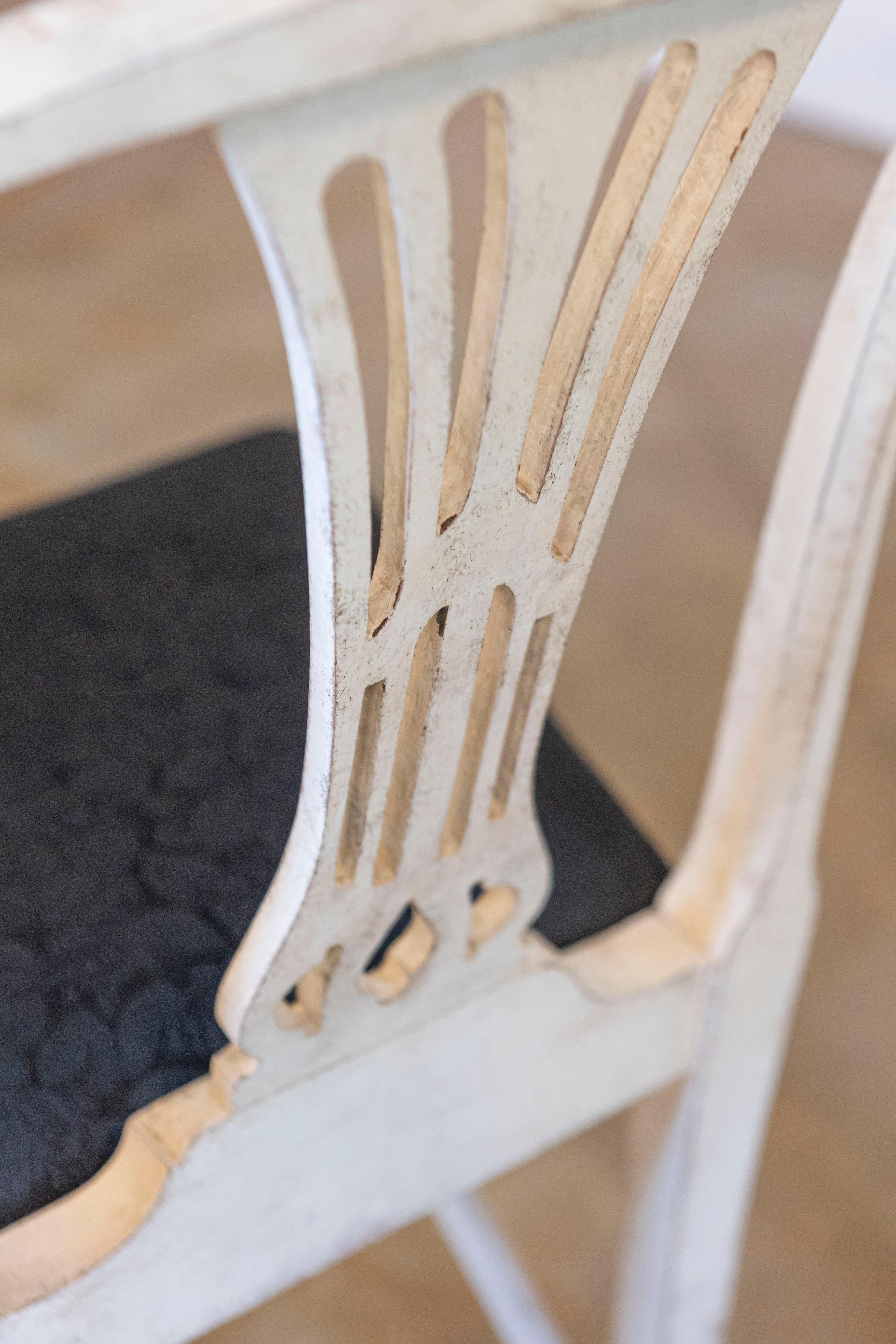 Set of Six Swedish 1890s Painted Wood Dining Room Side Chairs with Black Fabric For Sale 2