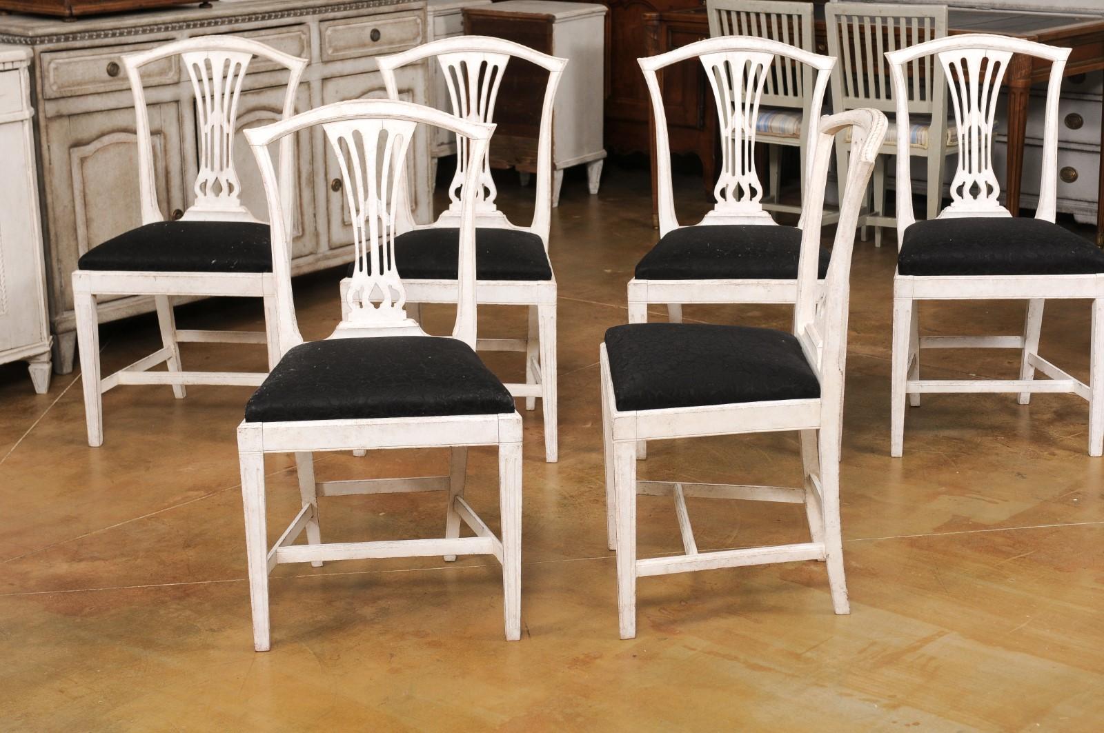 Set of Six Swedish 1890s Painted Wood Dining Room Side Chairs with Black Fabric For Sale 3