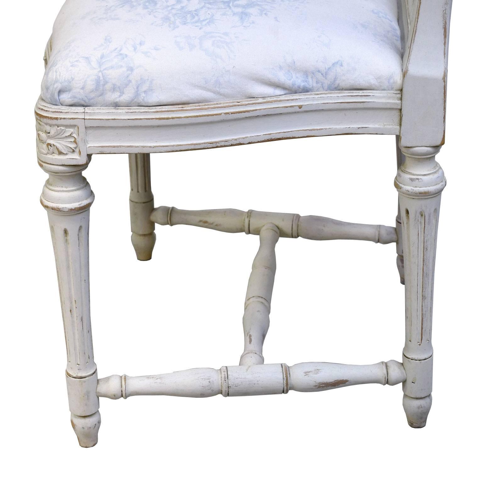 Set of Six Swedish Gustavian-Style Painted Dining Chairs,  c. 1890-1915 2