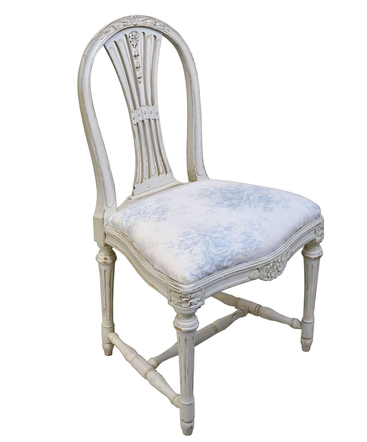 Set of Six Swedish Gustavian-Style Painted Dining Chairs,  c. 1890-1915 8