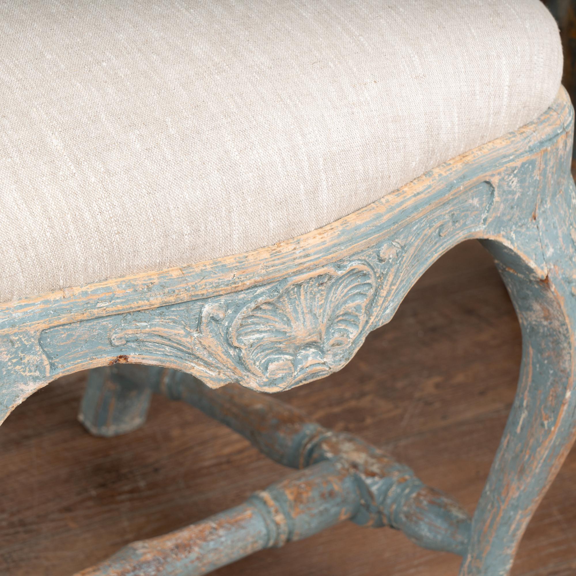 Linen Set of Six Swedish Rococo Blue Painted Dining Chairs, circa 1750-70