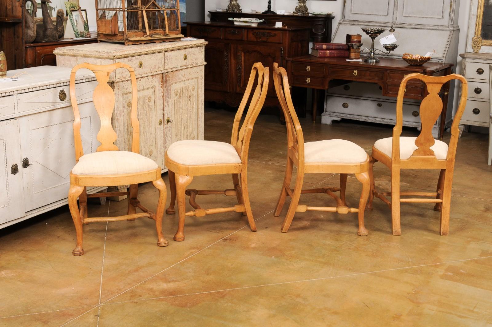 Set of Six Swedish Rococo Style 1890s Dining Room Side Chairs with Carved Splats For Sale 7