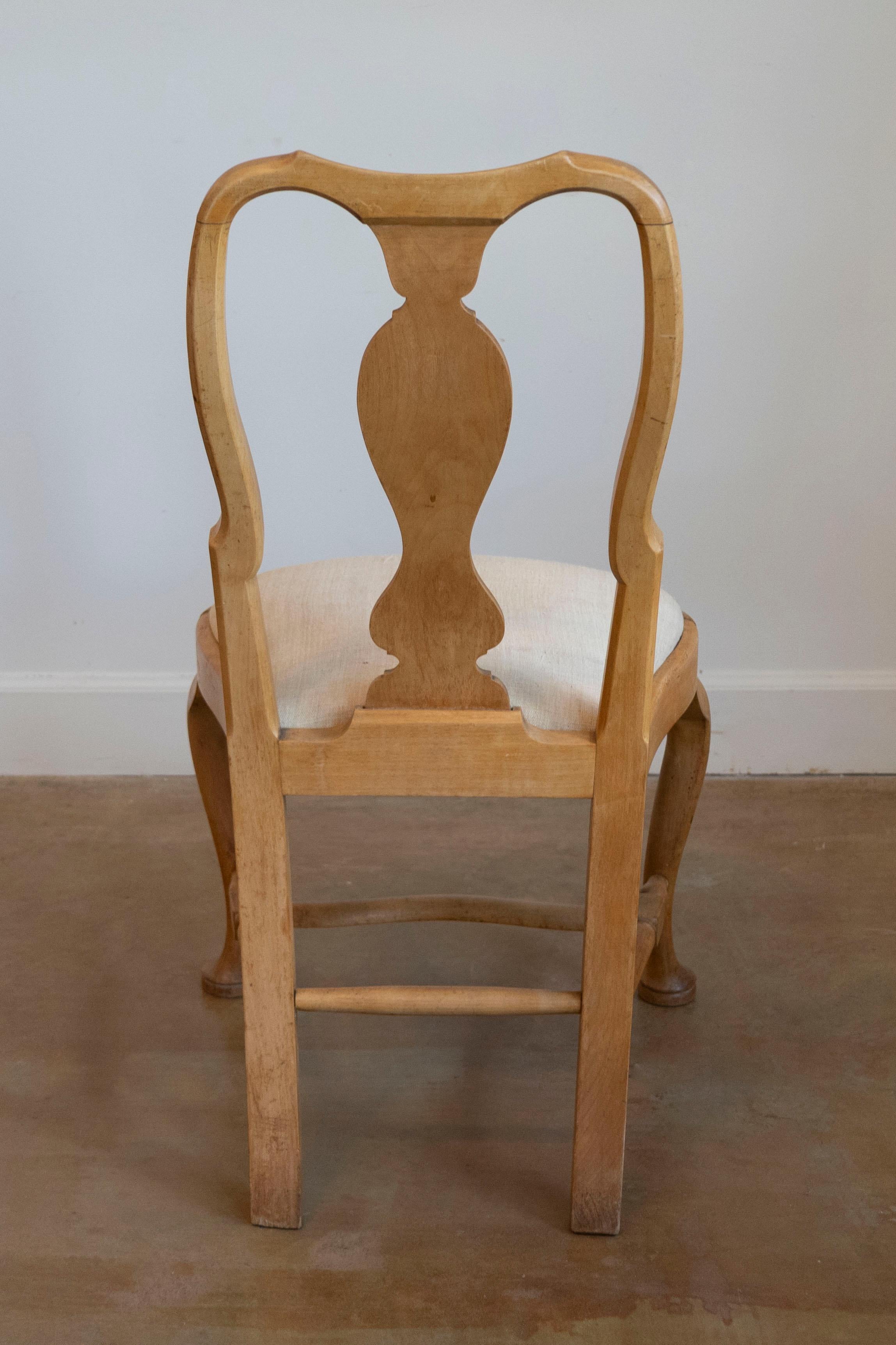 Set of Six Swedish Rococo Style 1890s Dining Room Side Chairs with Carved Splats 1