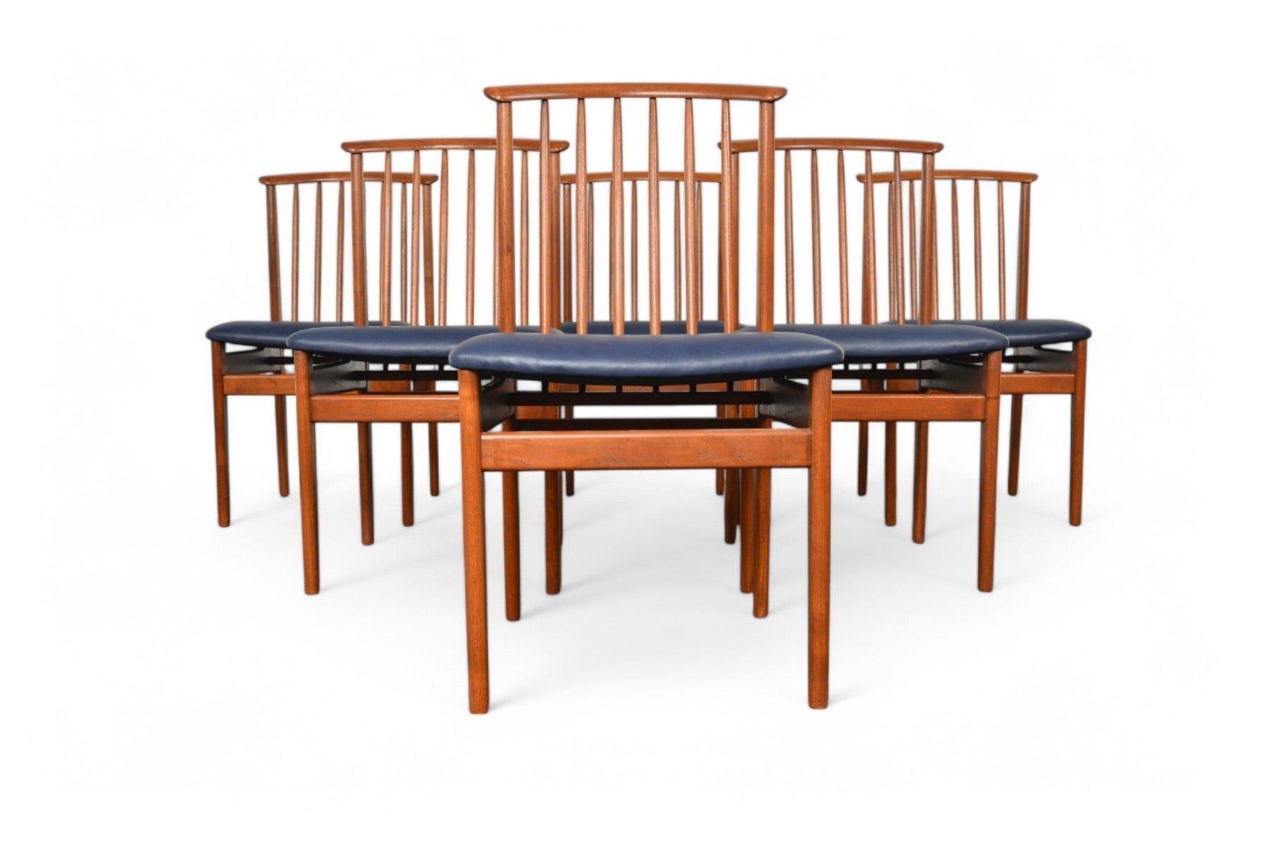 Set di sei sedie da pranzo con schienale a fuso Sylve Stenquist in teak in vendita 4
