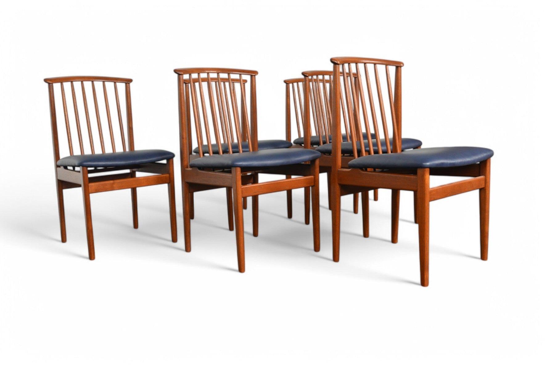 Set di sei sedie da pranzo con schienale a fuso Sylve Stenquist in teak in vendita 2