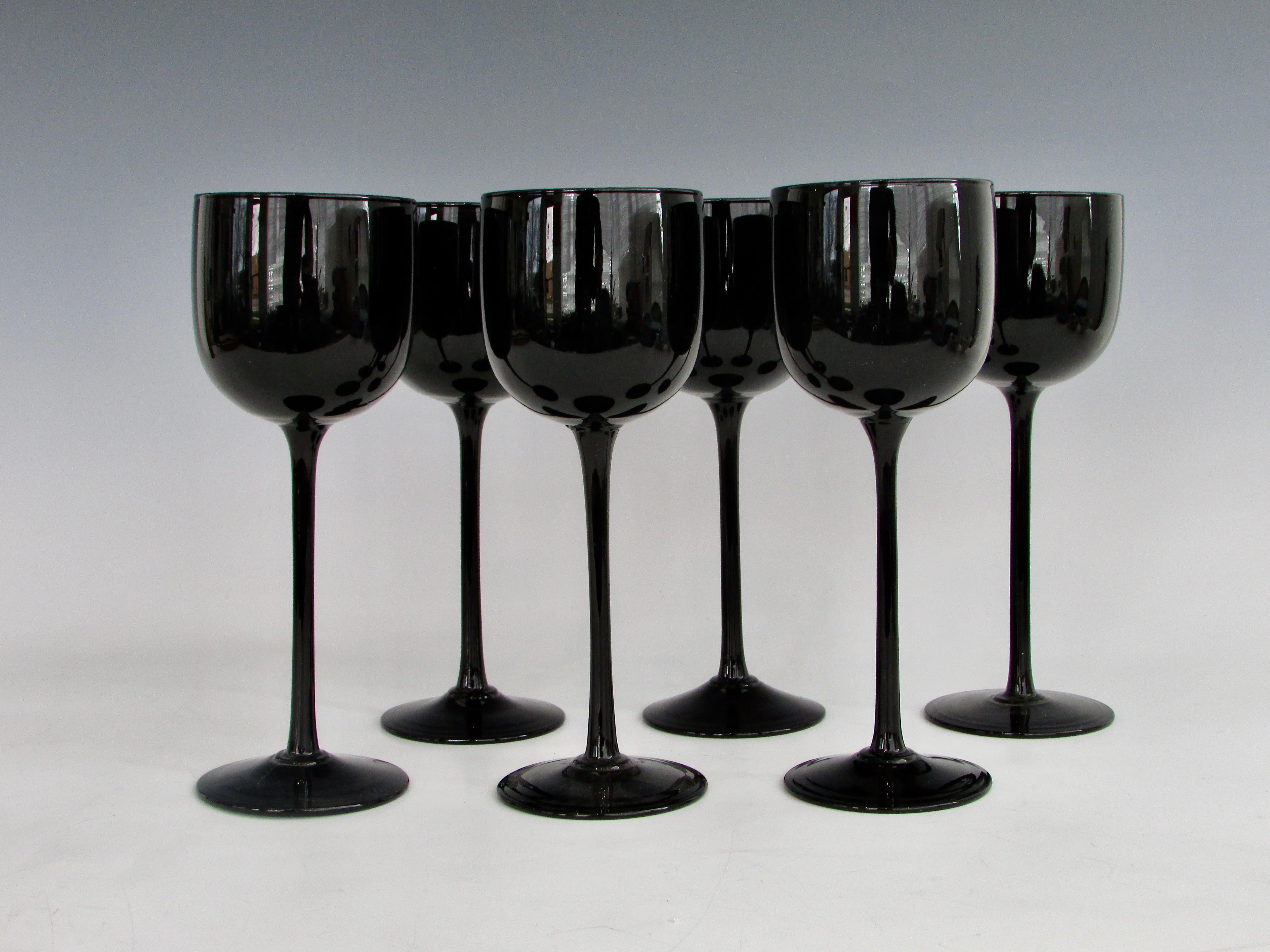 wine glasses with black stems